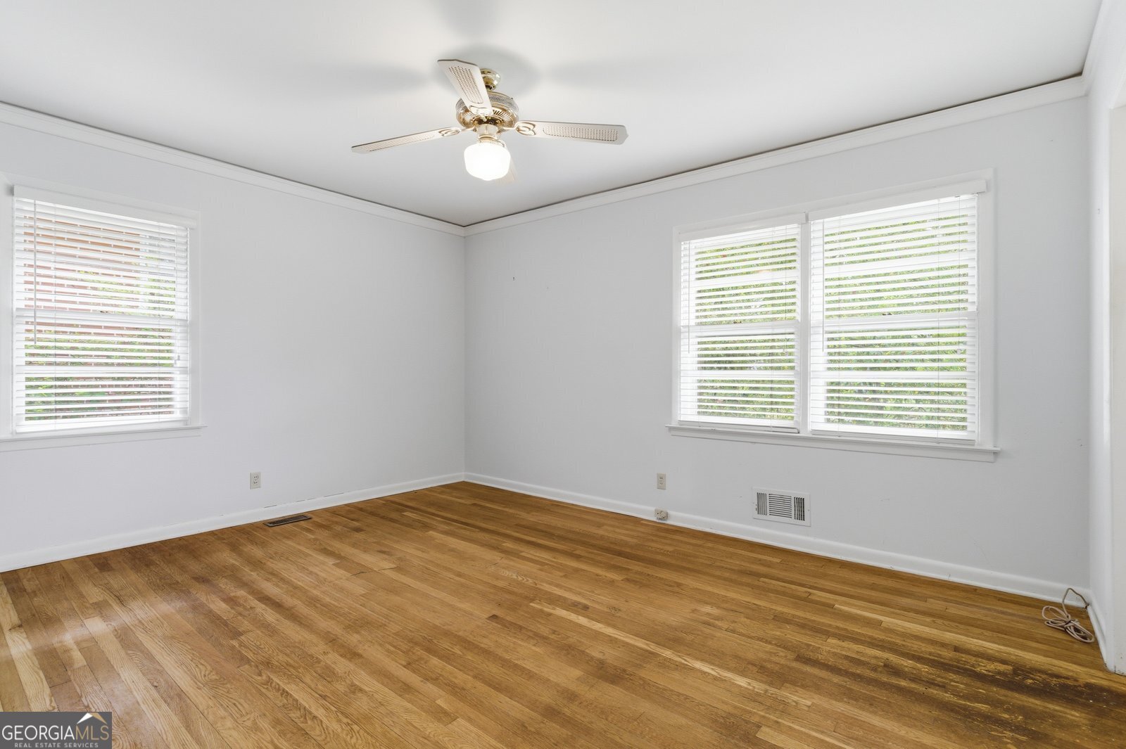 955 Vistavia Circle Property Photo 13
