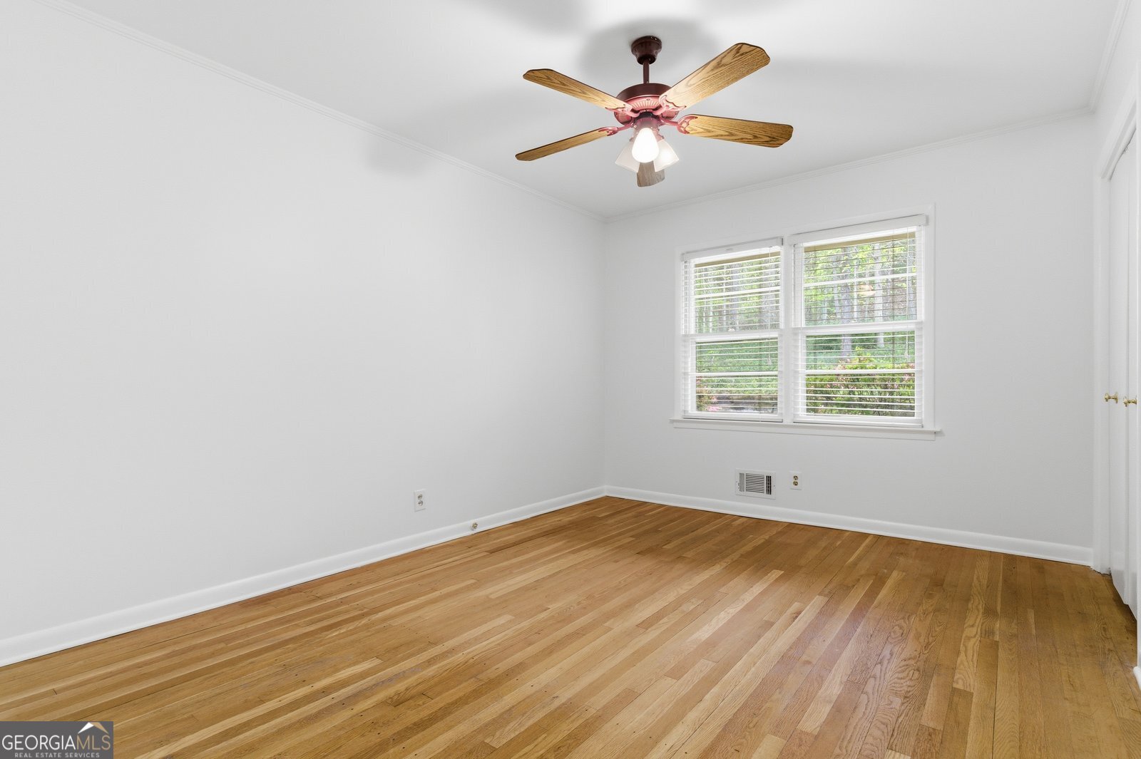 955 Vistavia Circle Property Photo 16