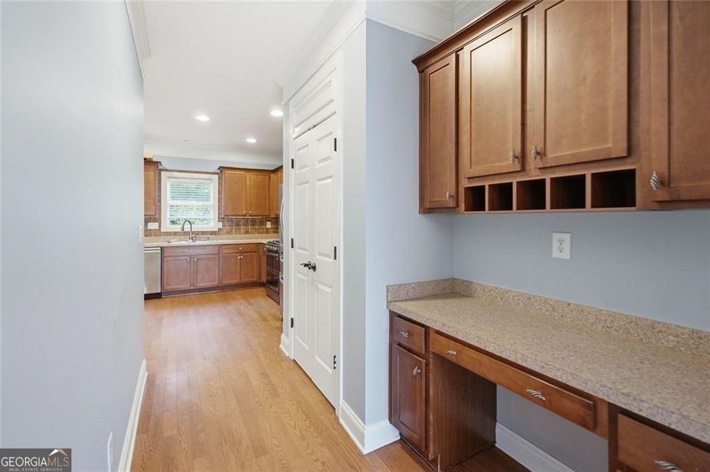 518 S Fortune Way Property Photo 46