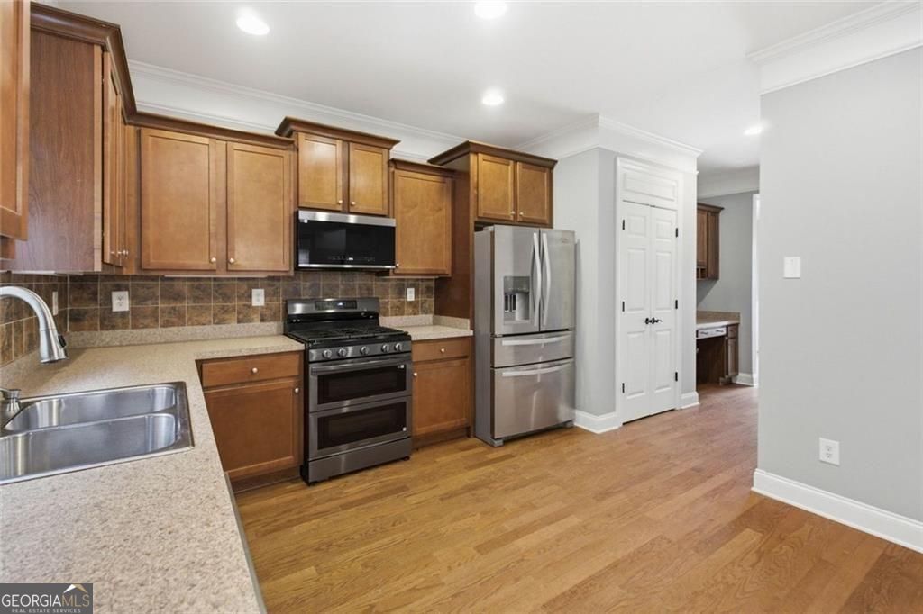 518 S Fortune Way Property Photo 51