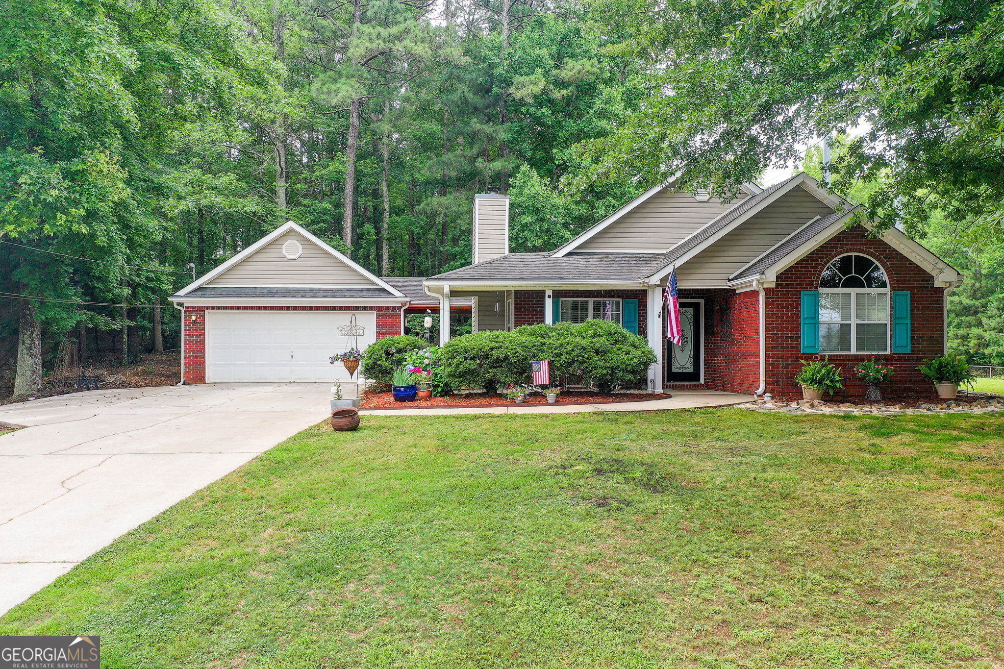 204 Crystal Court Property Photo 1