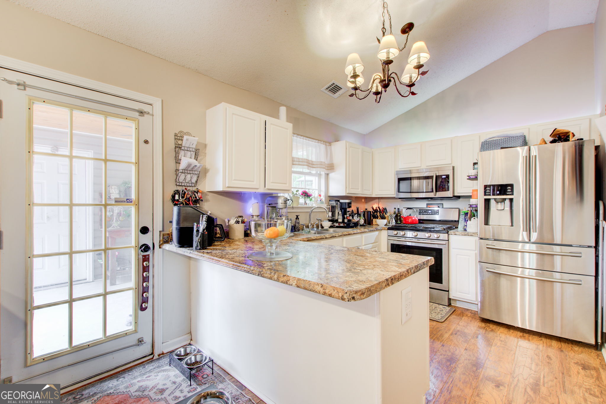 204 Crystal Court Property Photo 8
