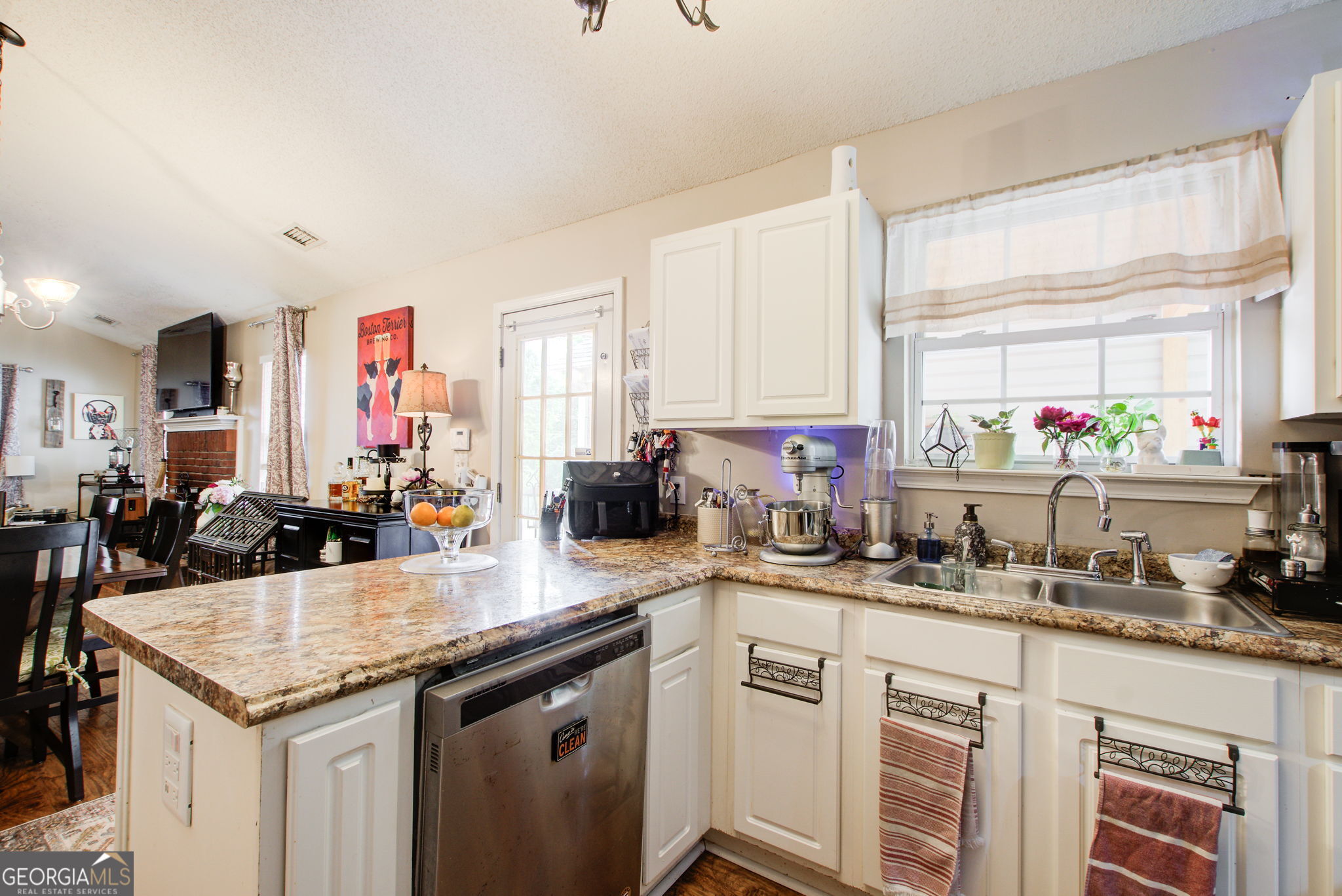 204 Crystal Court Property Photo 9