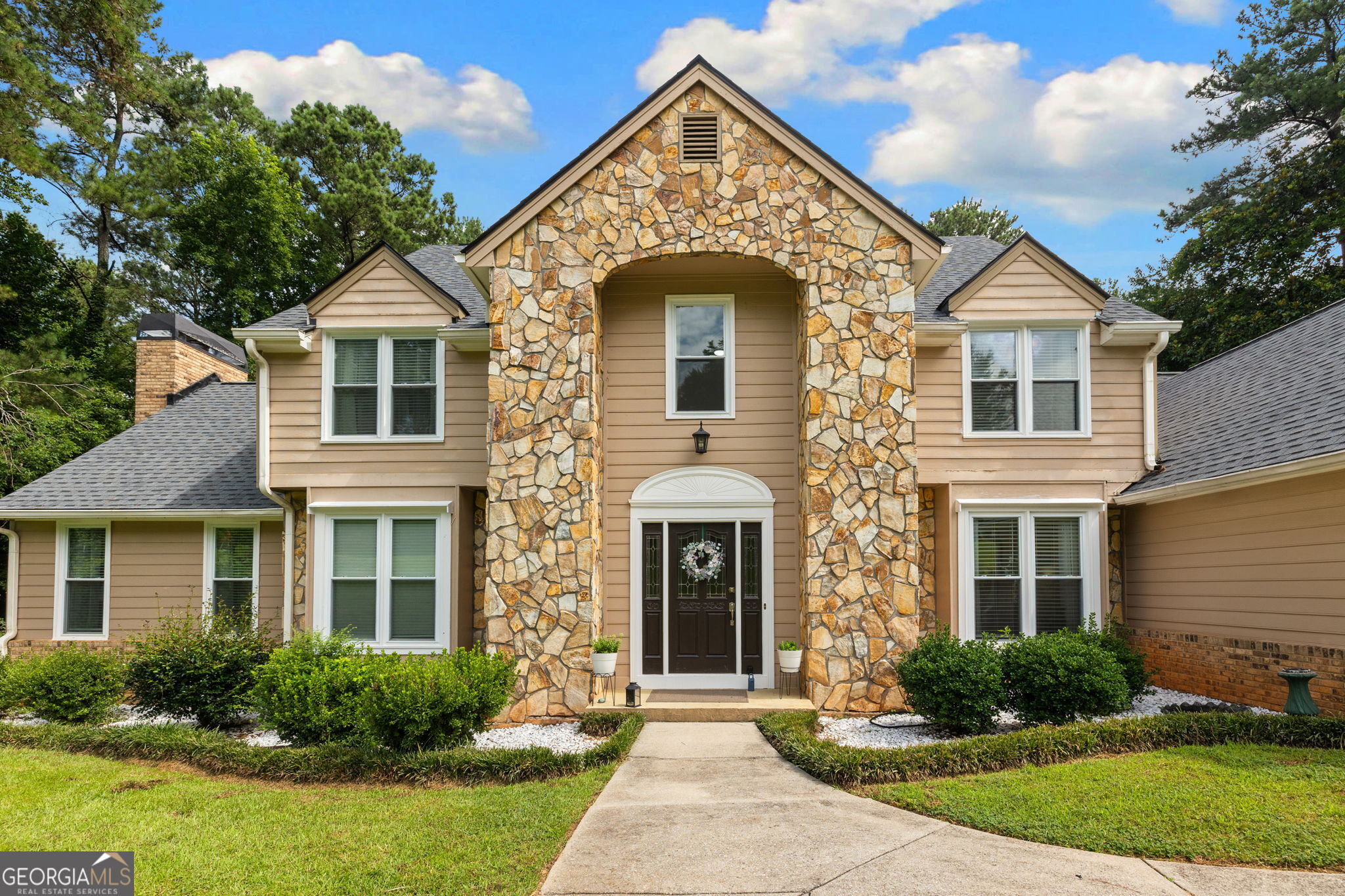 1208 Milford Forest Drive Property Photo 1