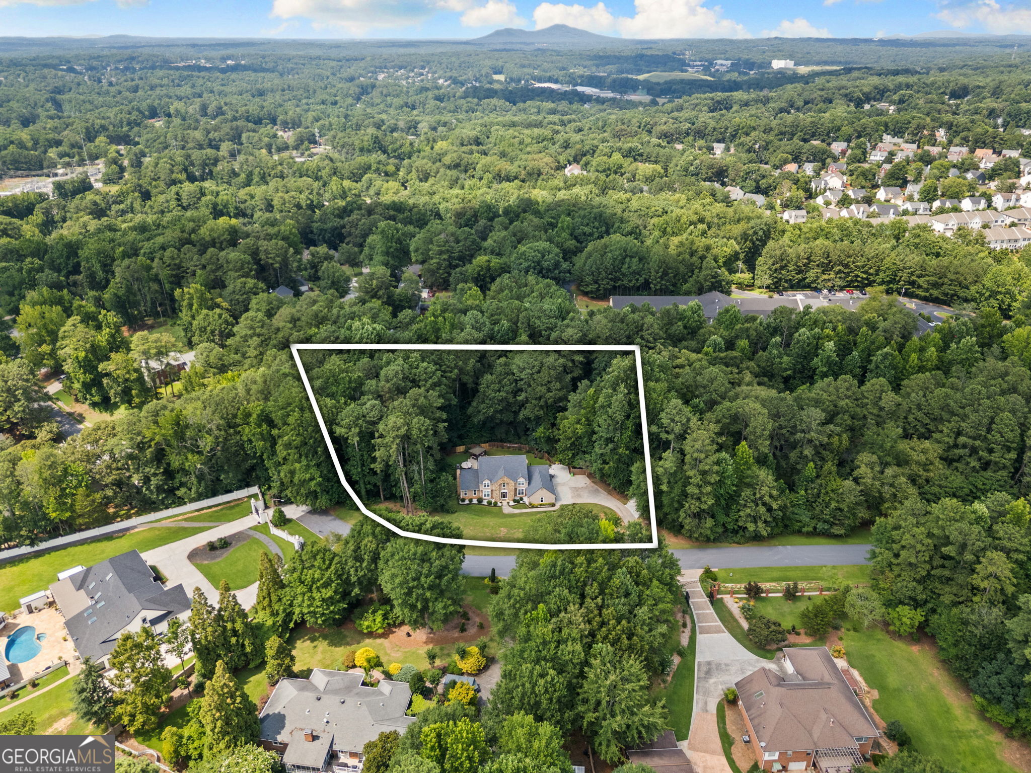 1208 Milford Forest Drive Property Photo 3