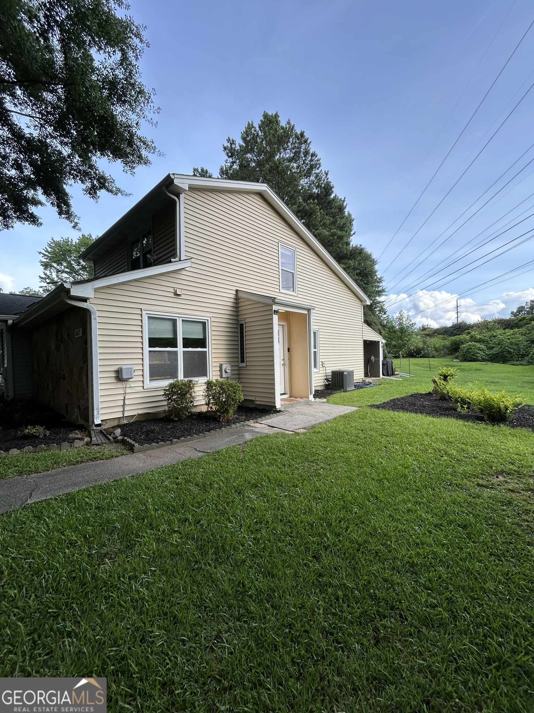 5657 Waterford Court Property Photo 1