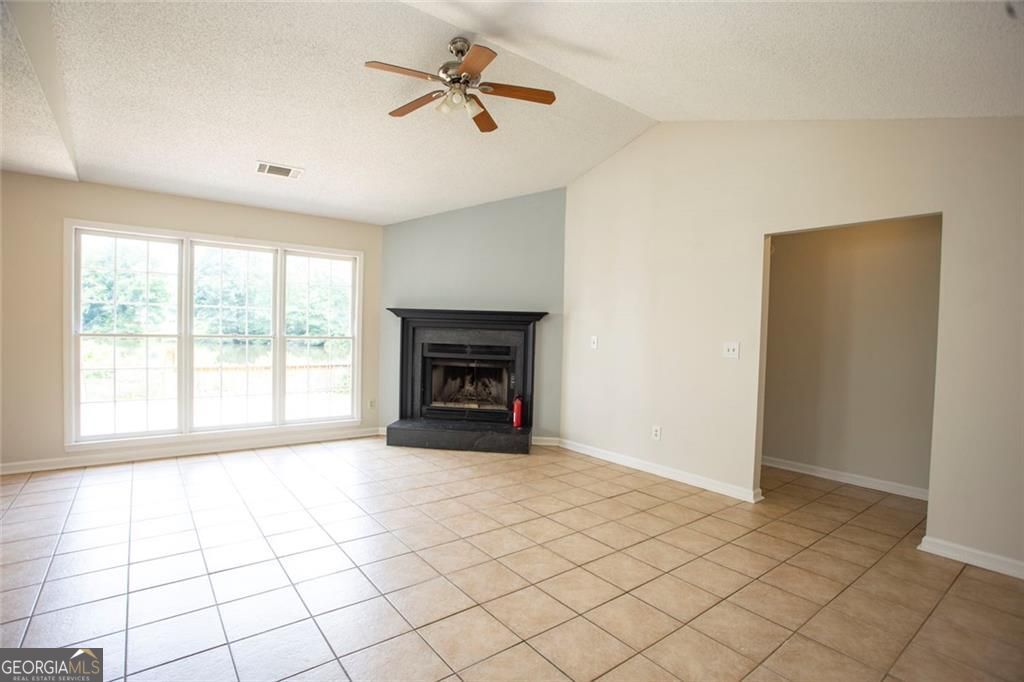 4960 Shipp Road Property Photo 6