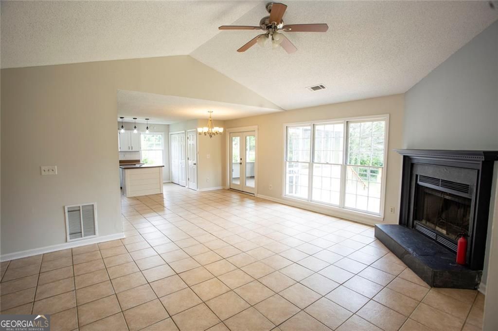 4960 Shipp Road Property Photo 7