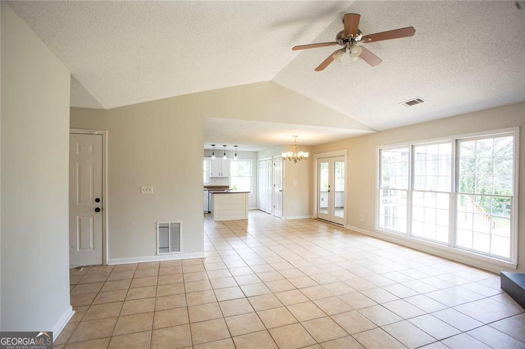 4960 Shipp Road Property Photo 8