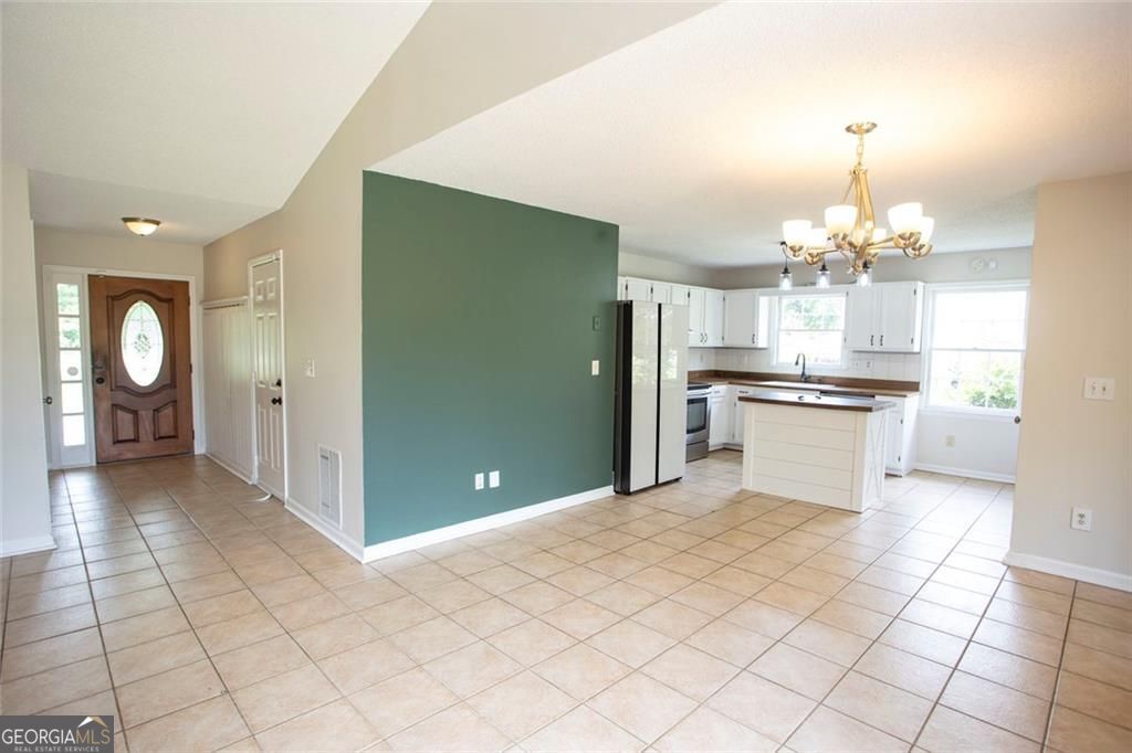 4960 Shipp Road Property Photo 10