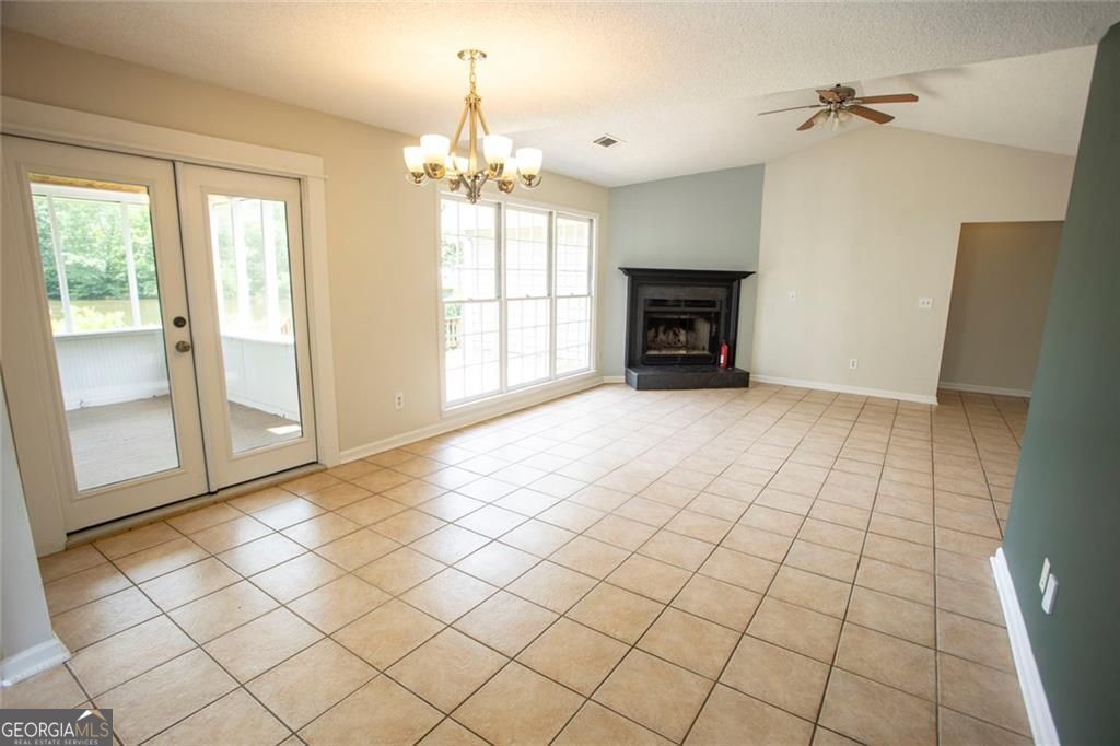 4960 Shipp Road Property Photo 18
