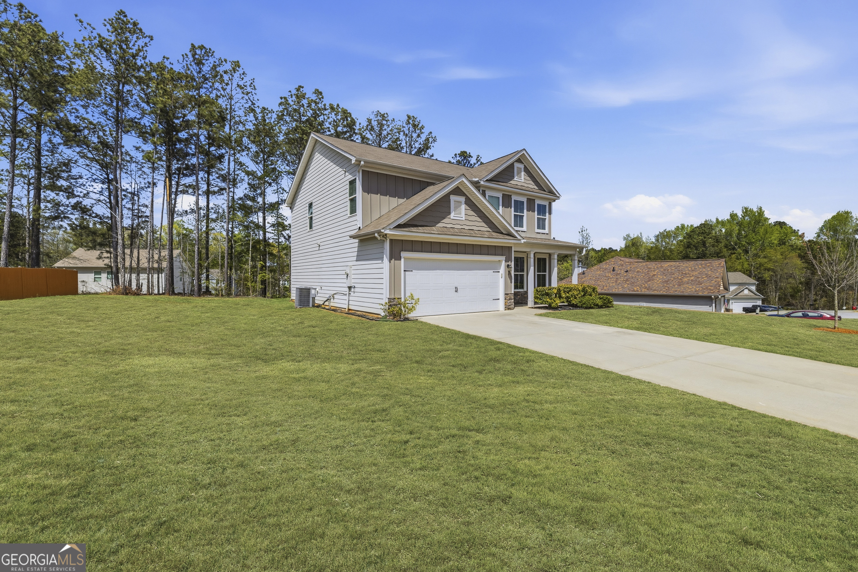 776 Jackson Court Property Photo 4