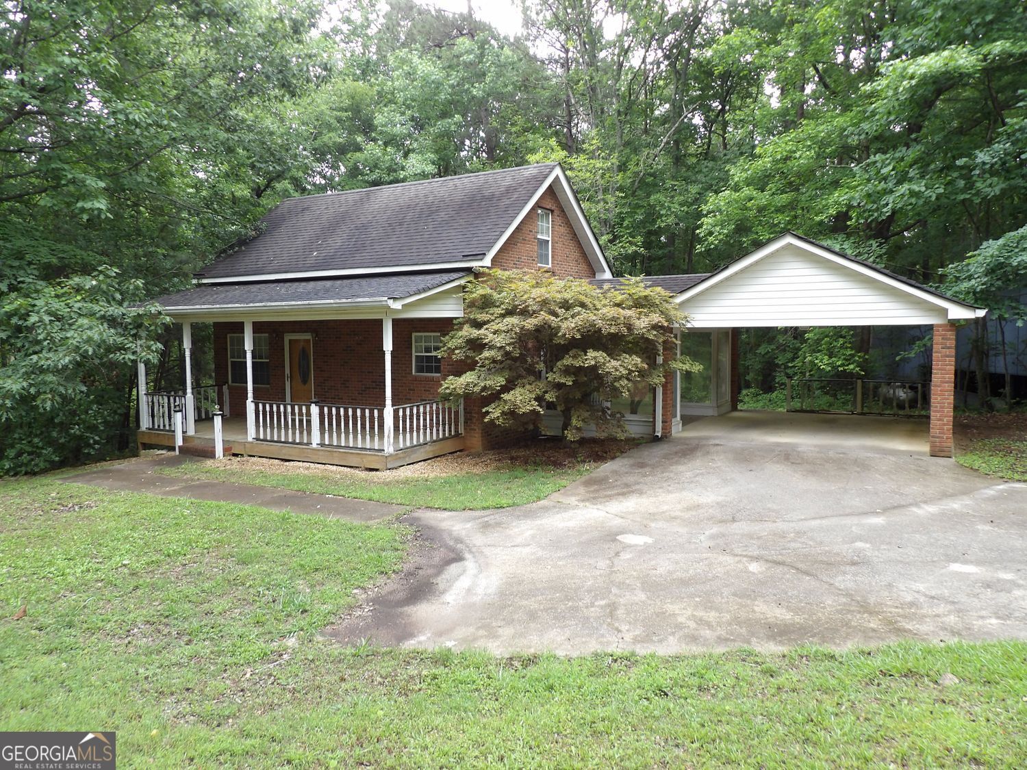 676 Graham Road Property Photo 3