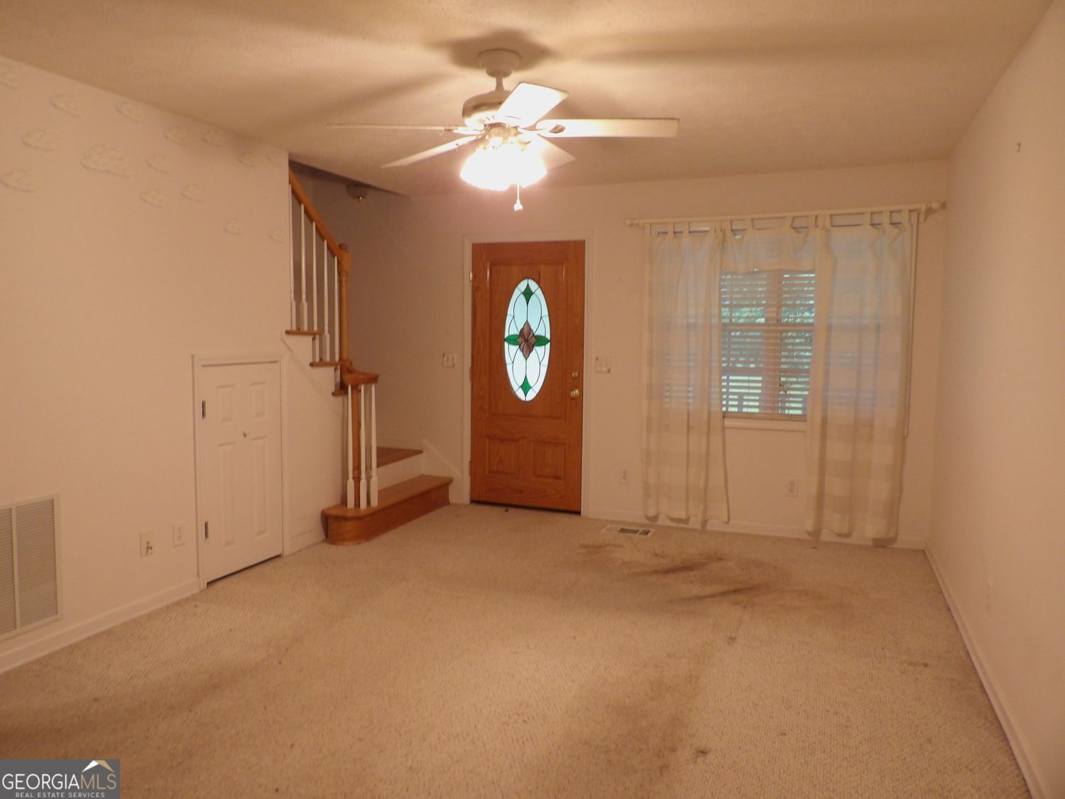 676 Graham Road Property Photo 8