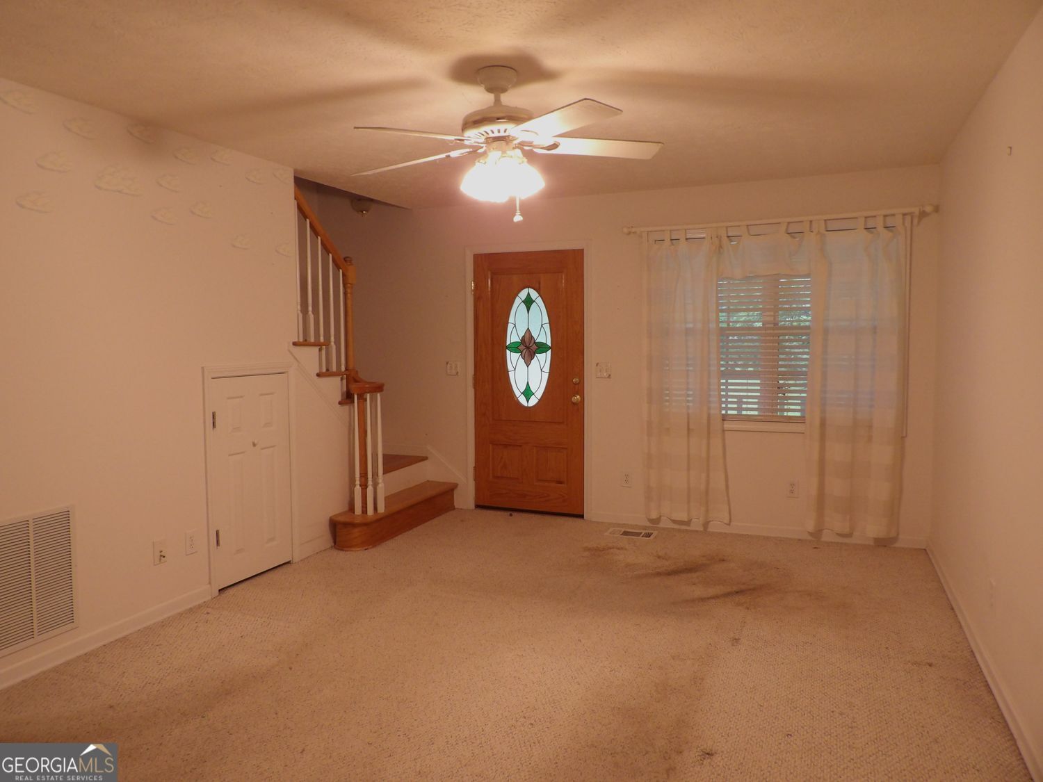 676 Graham Road Property Photo 9