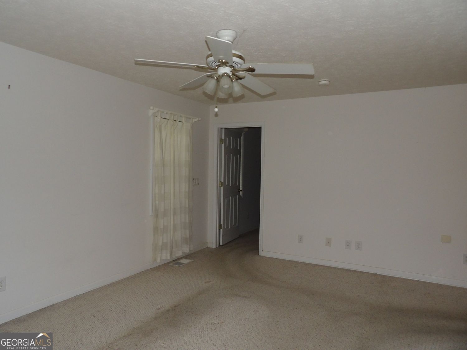 676 Graham Road Property Photo 11