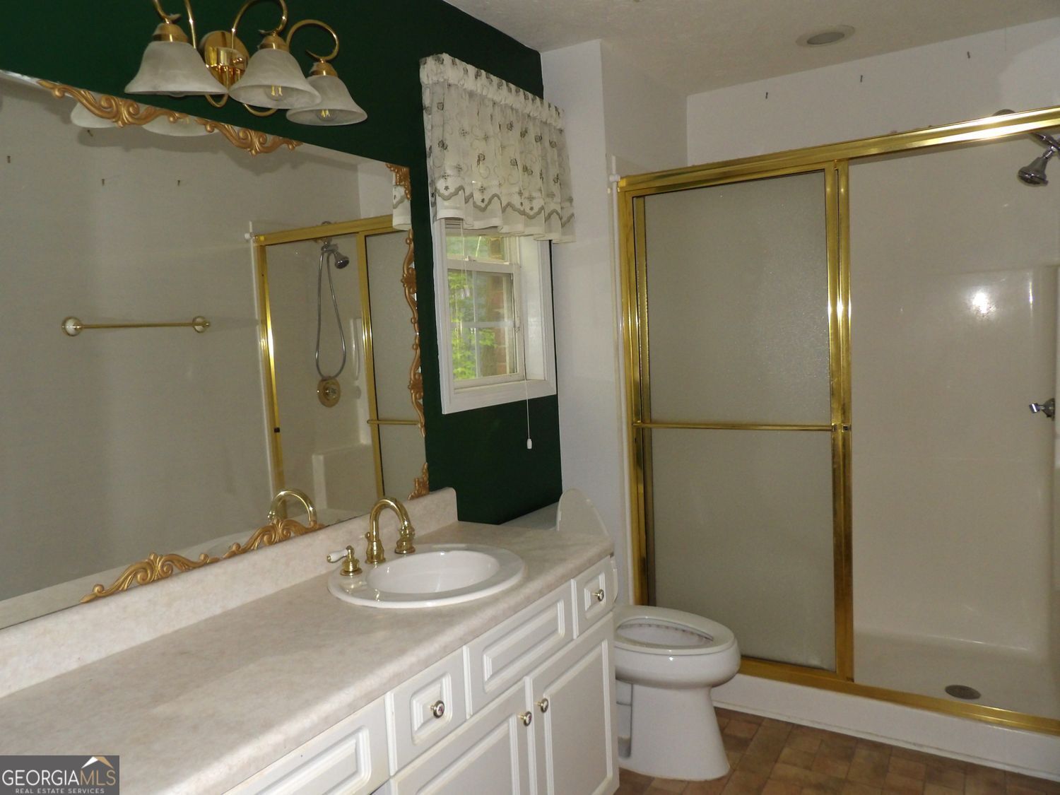 676 Graham Road Property Photo 12