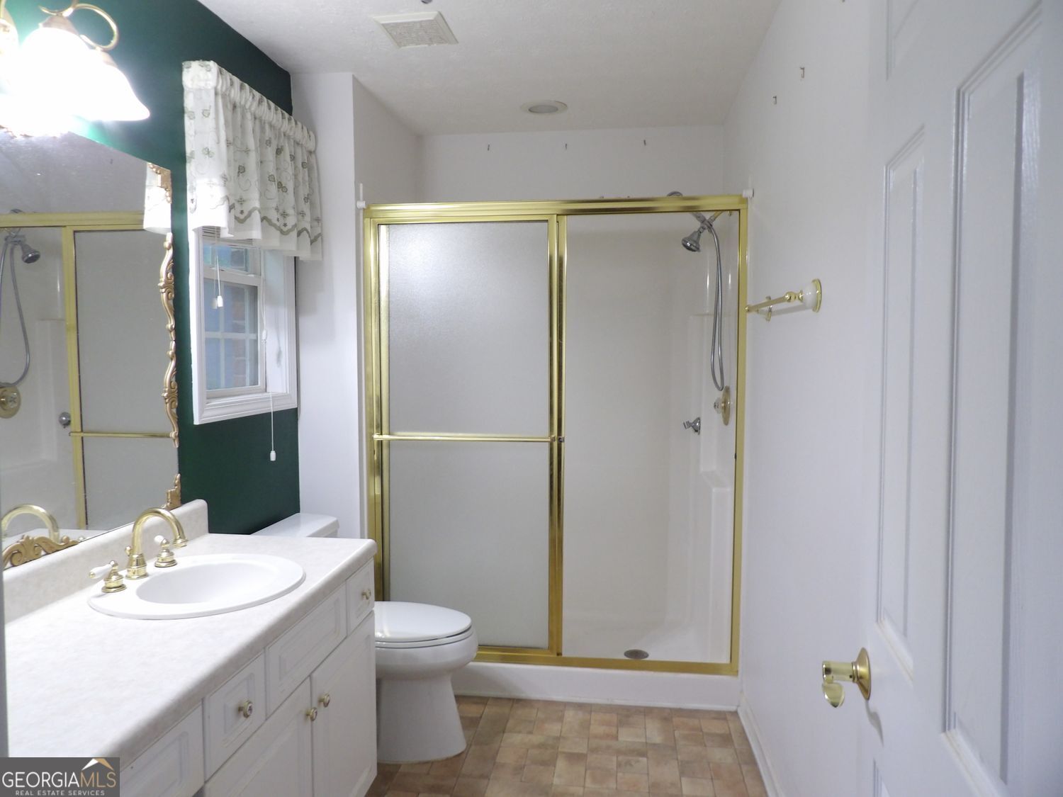 676 Graham Road Property Photo 13