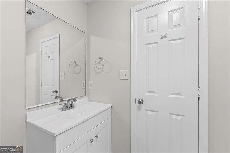 24 Green Acre Lane Property Photo 20