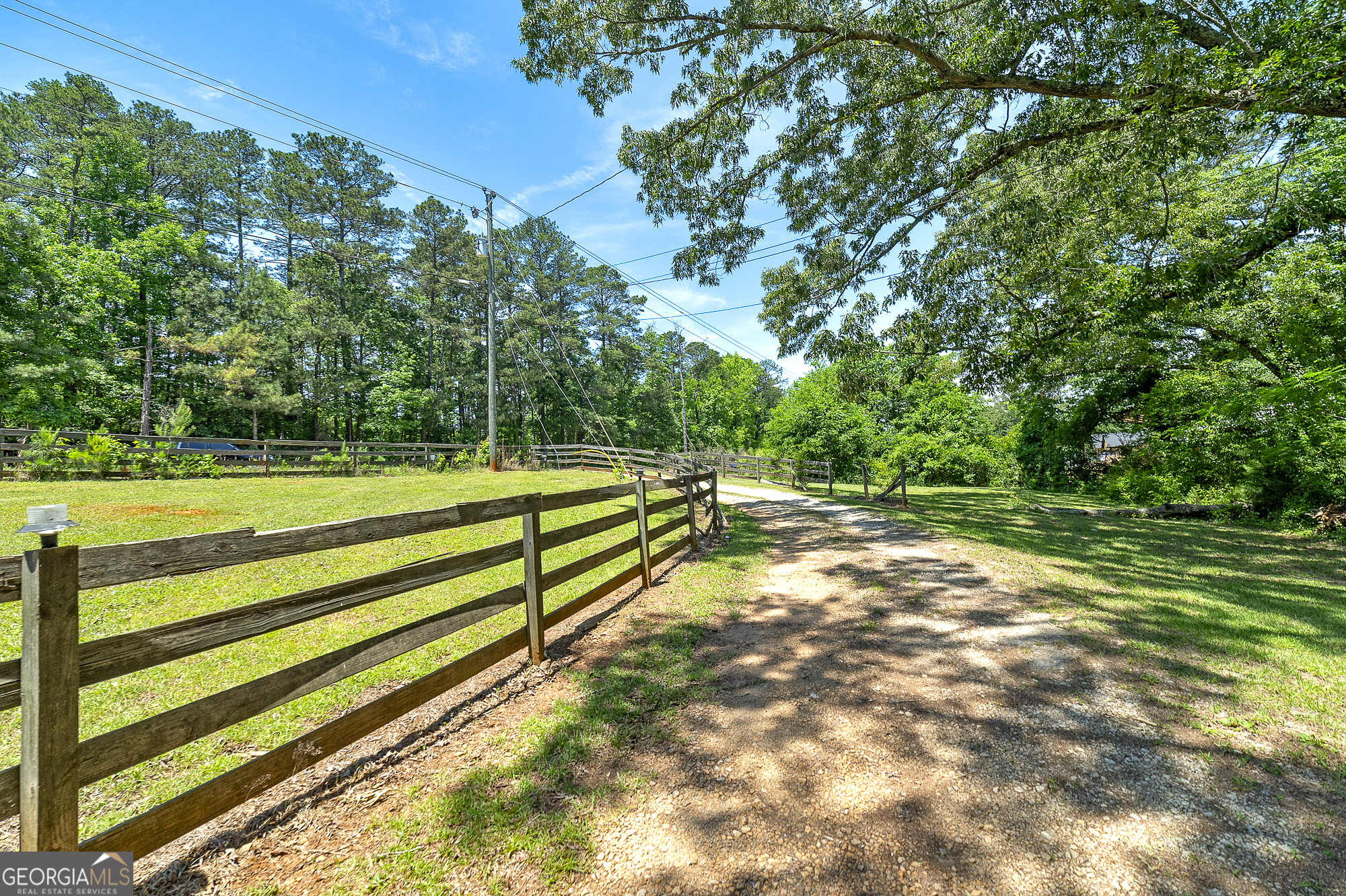 2534 Highway 155 N Property Photo 8