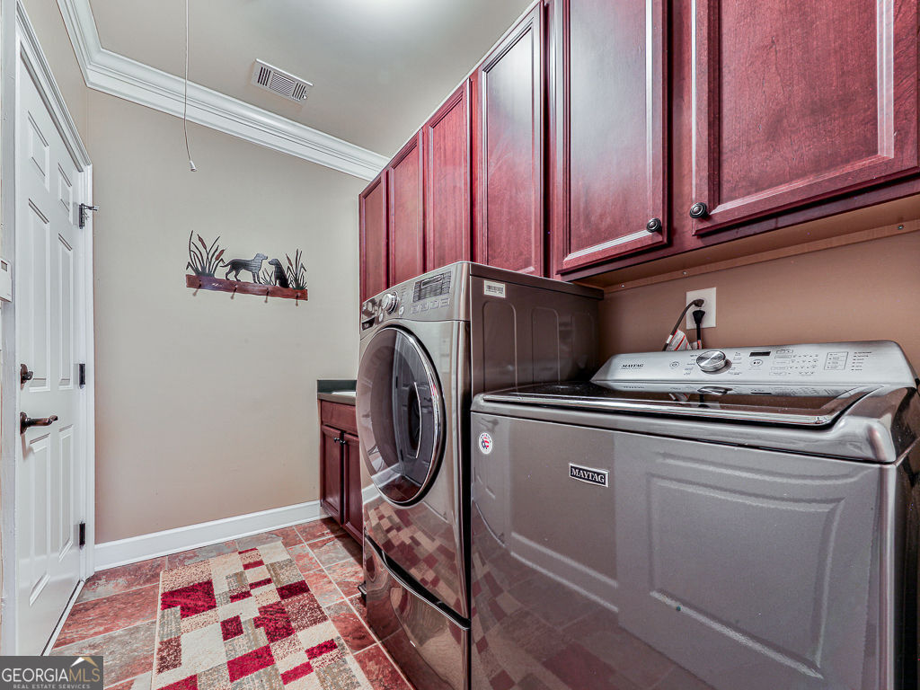616 Laurel Crossing Property Photo 32
