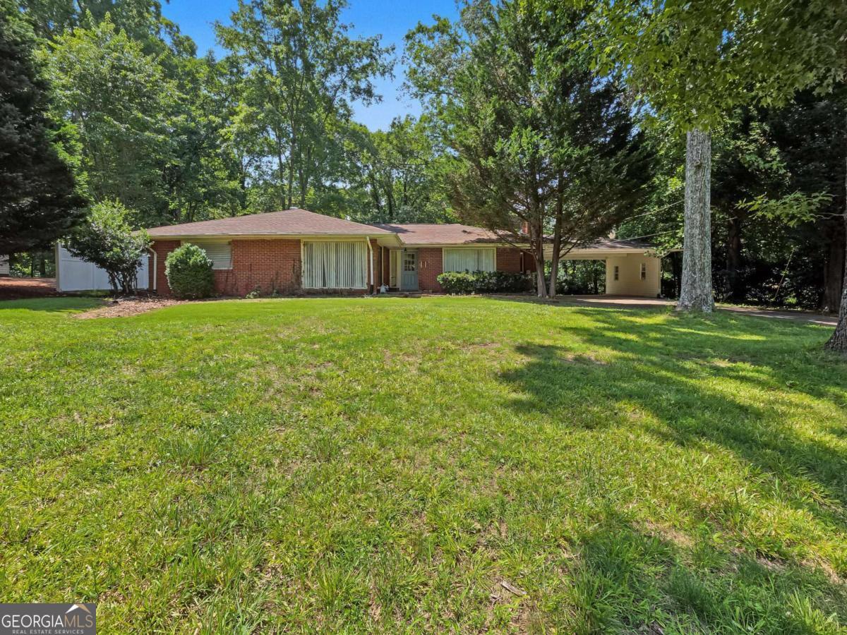 675 Holly Drive Property Photo 2