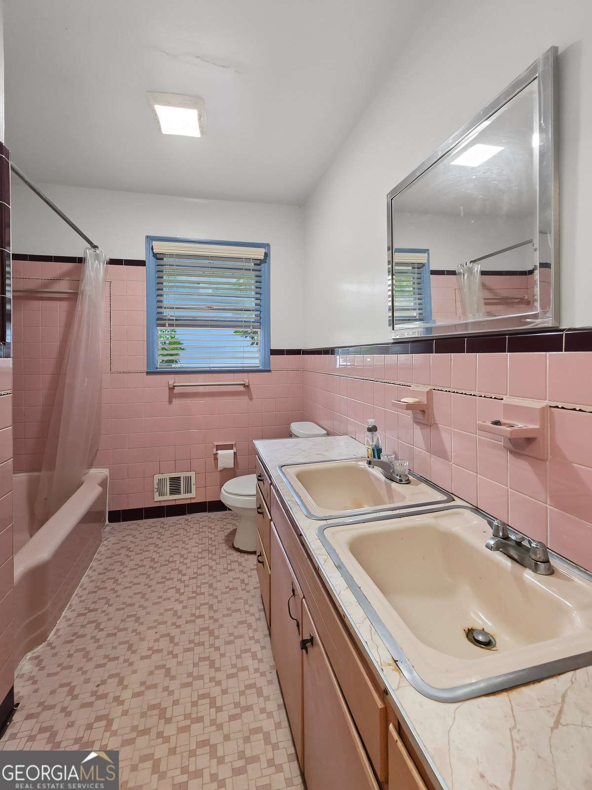 675 Holly Drive Property Photo 22
