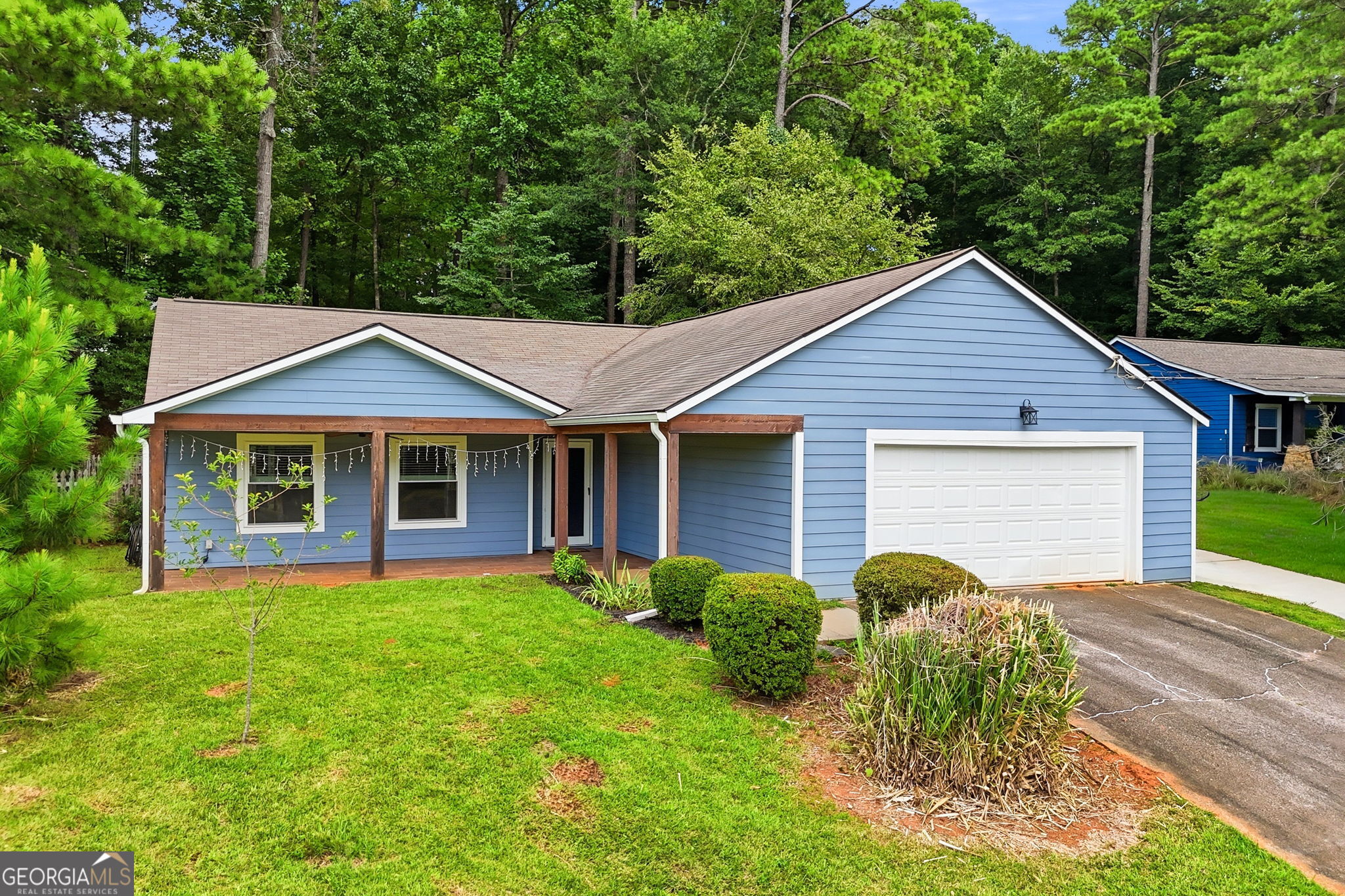 117 River Oaks Drive Property Photo 1