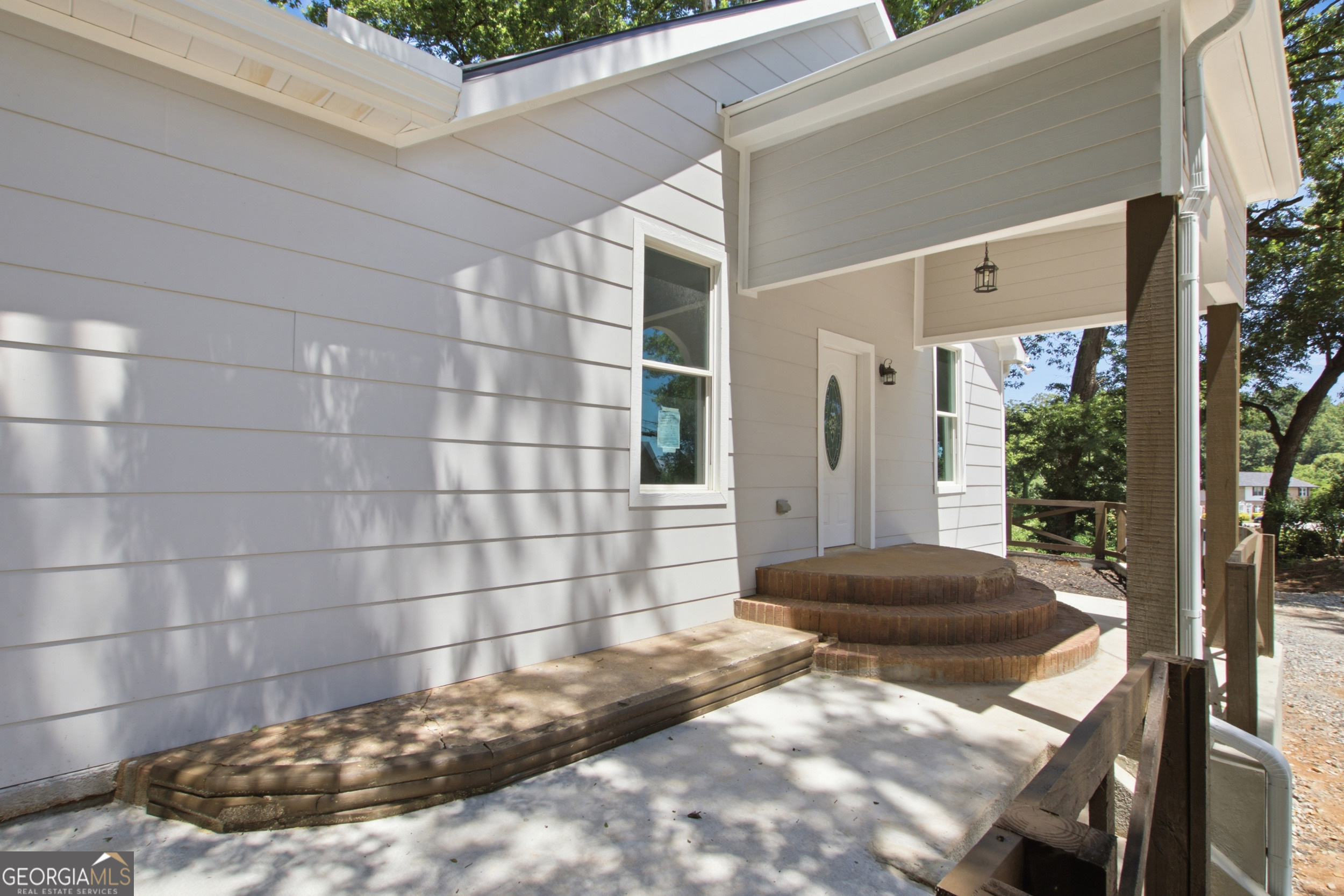 162 Falls Road Property Photo 2