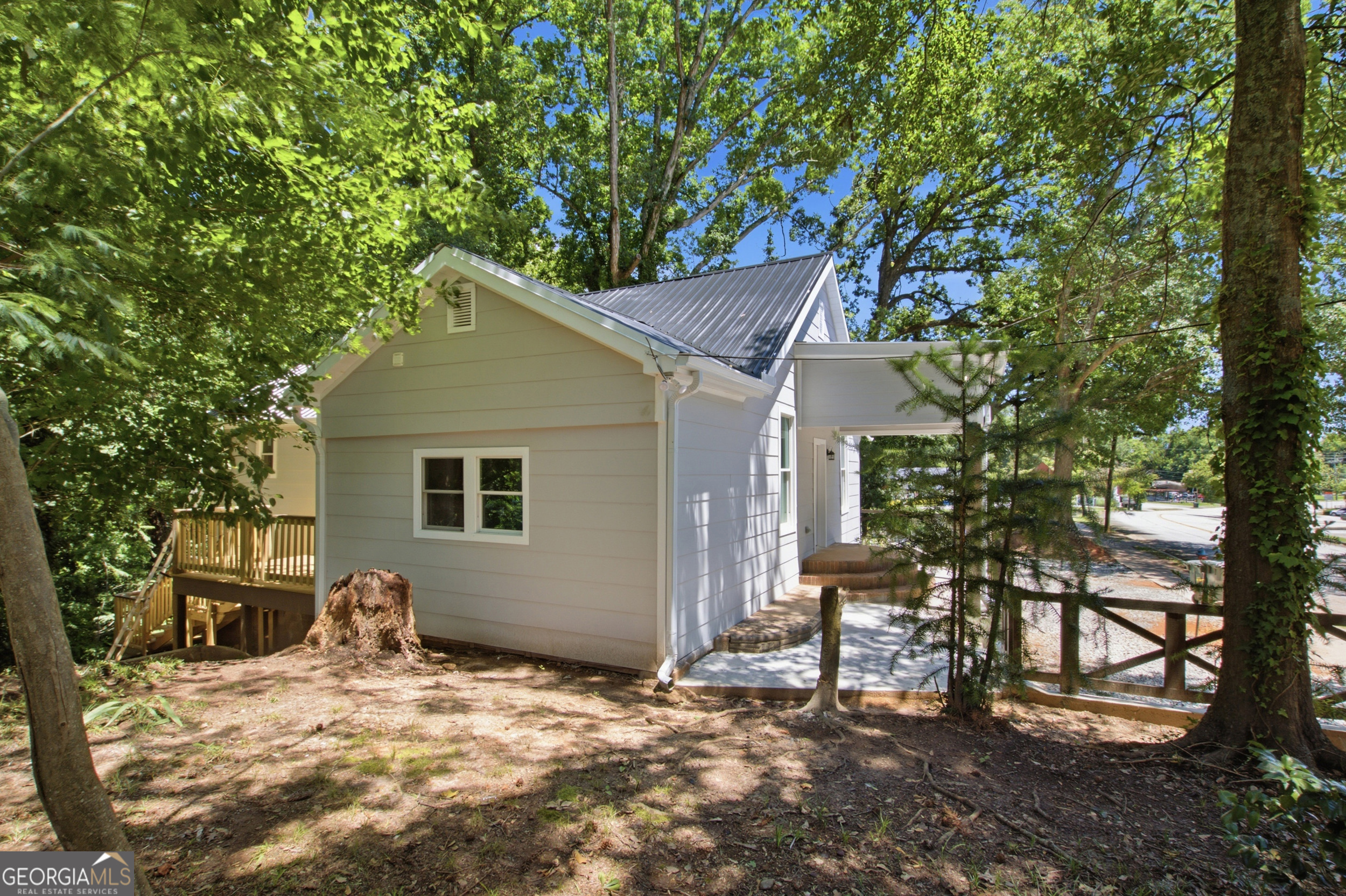 162 Falls Road Property Photo 22