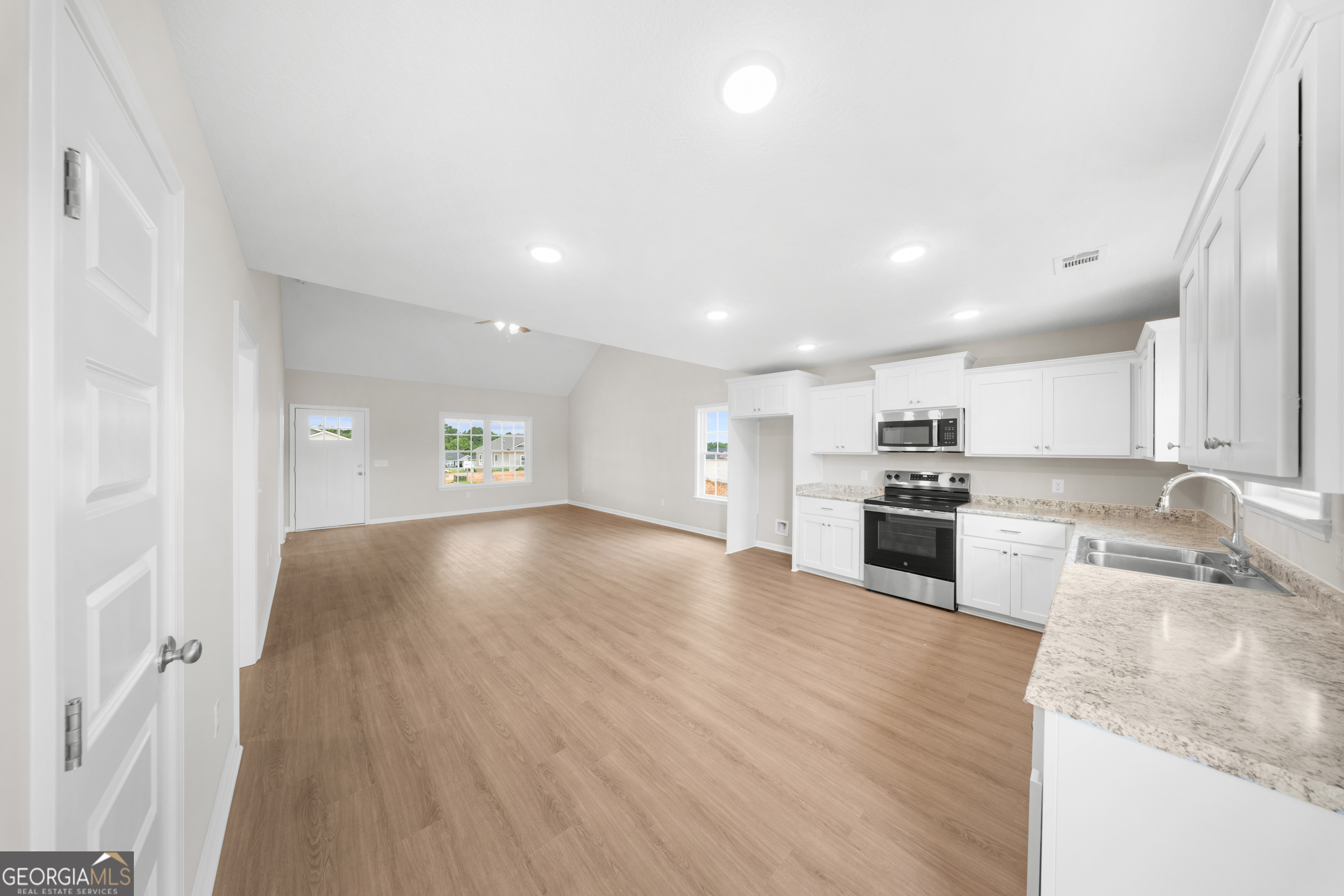 507 Nickies Way Property Photo 8