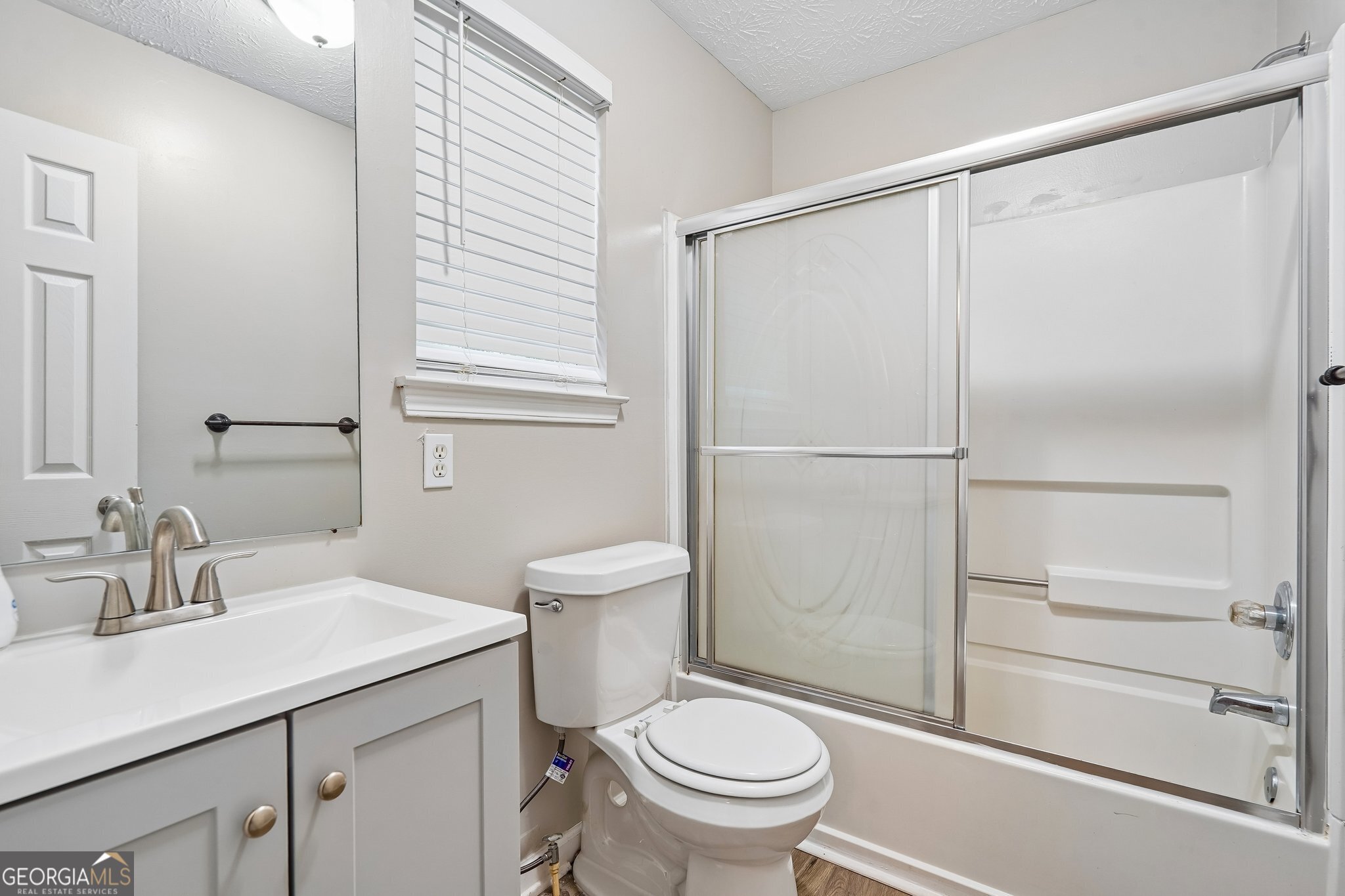 403 Edgewood Drive Property Photo 26
