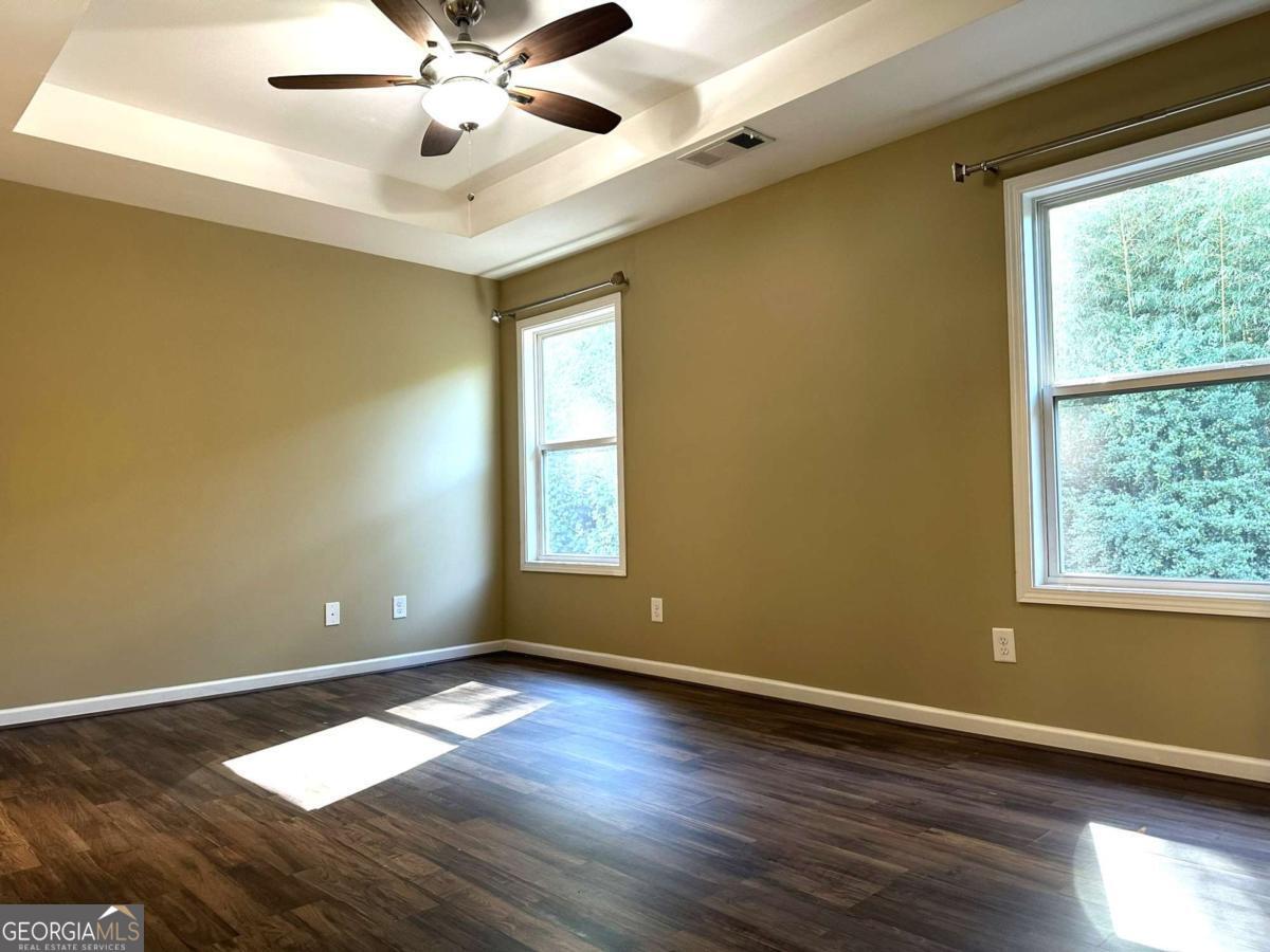 538 Oakside Place Property Photo 12