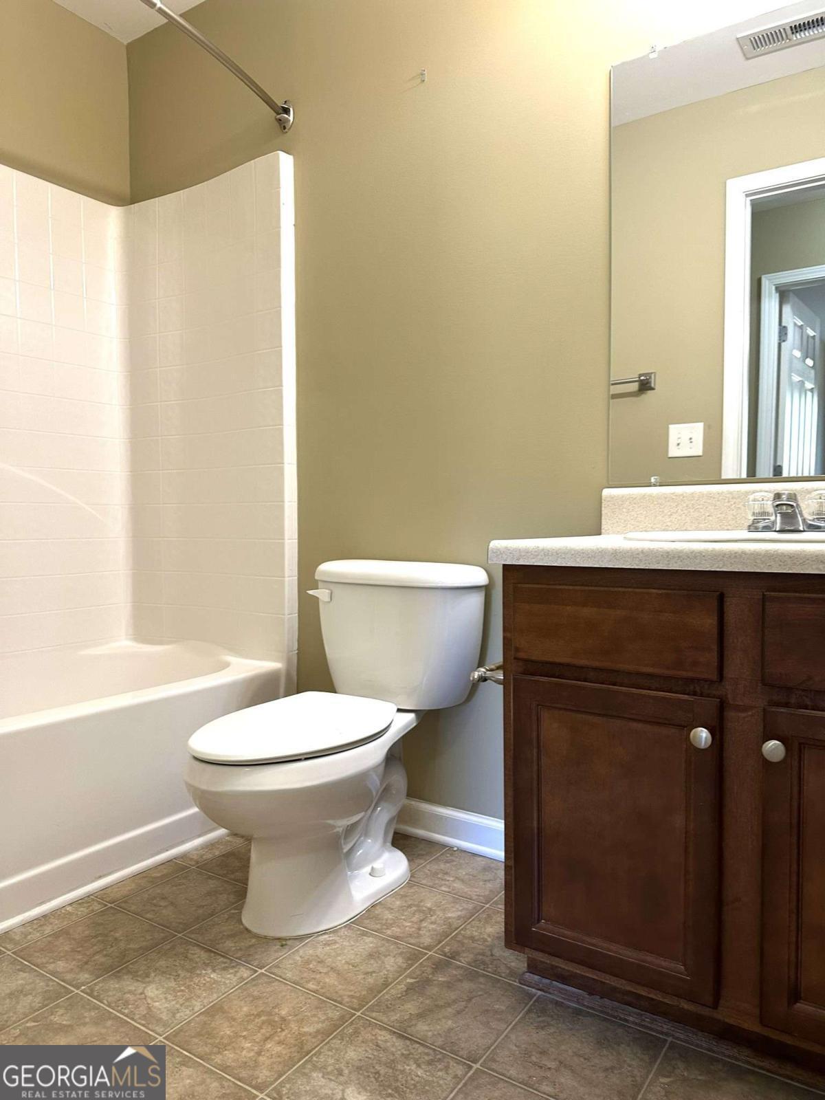 538 Oakside Place Property Photo 18