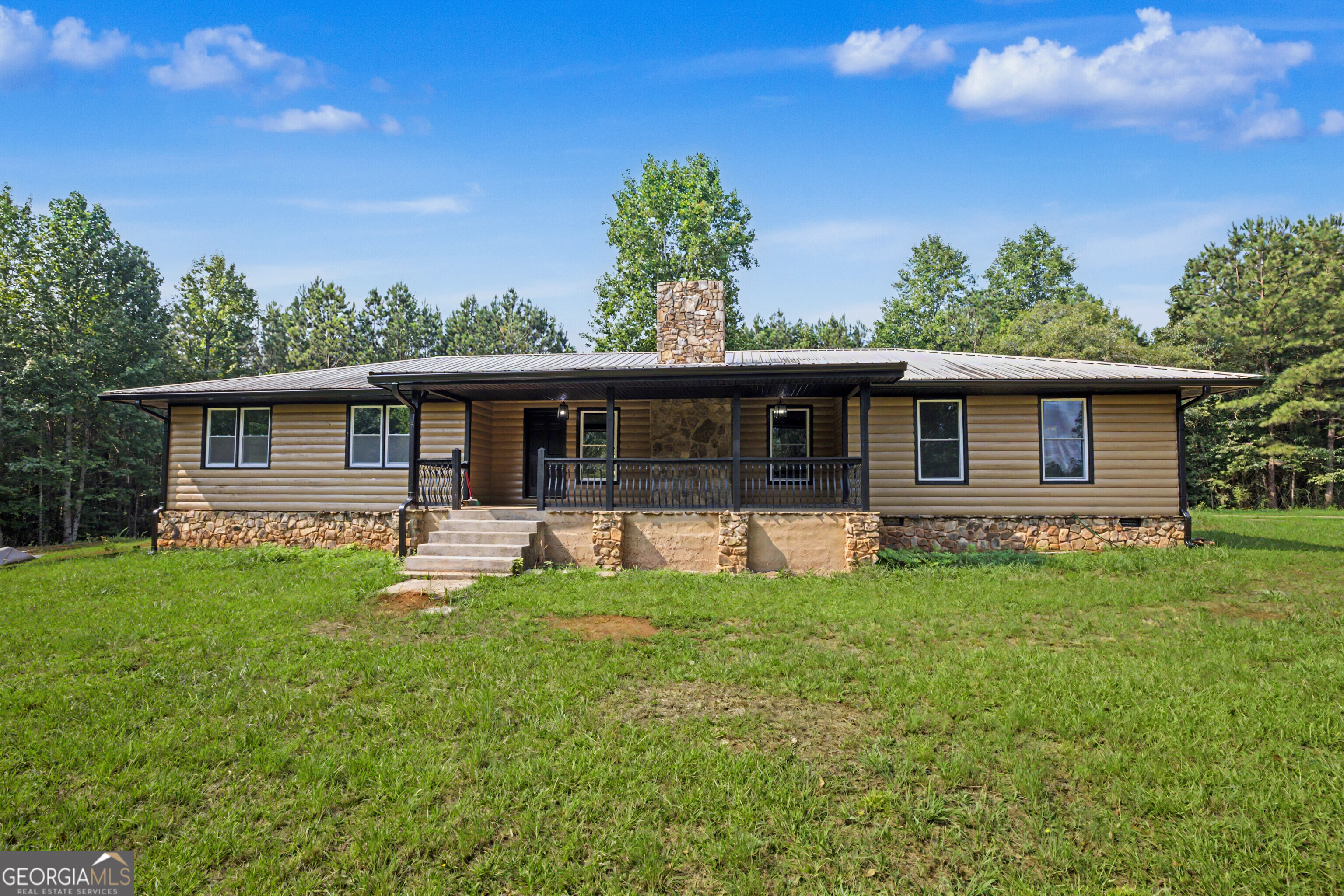 385 Duncan Road Property Photo 1