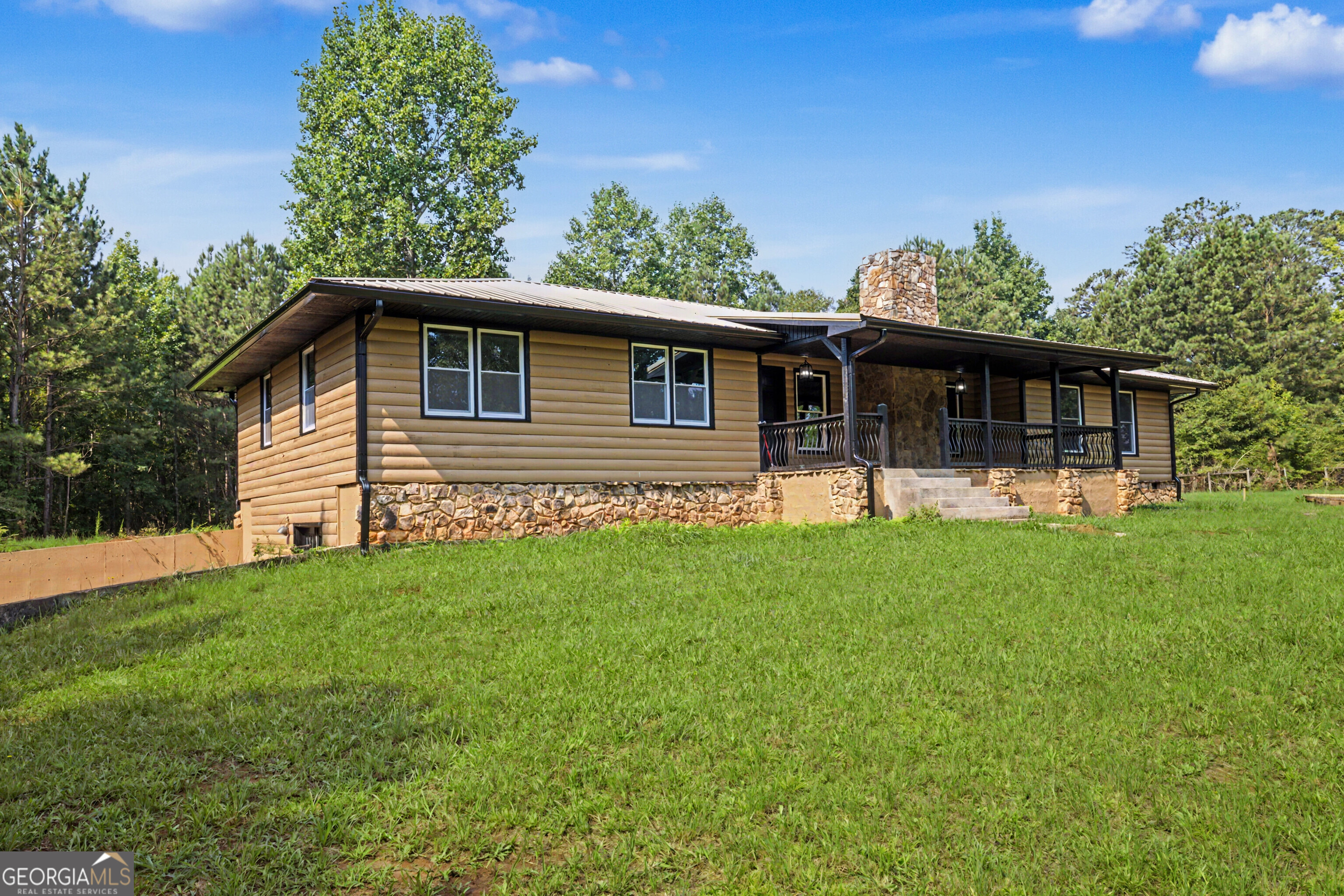385 Duncan Road Property Photo 3