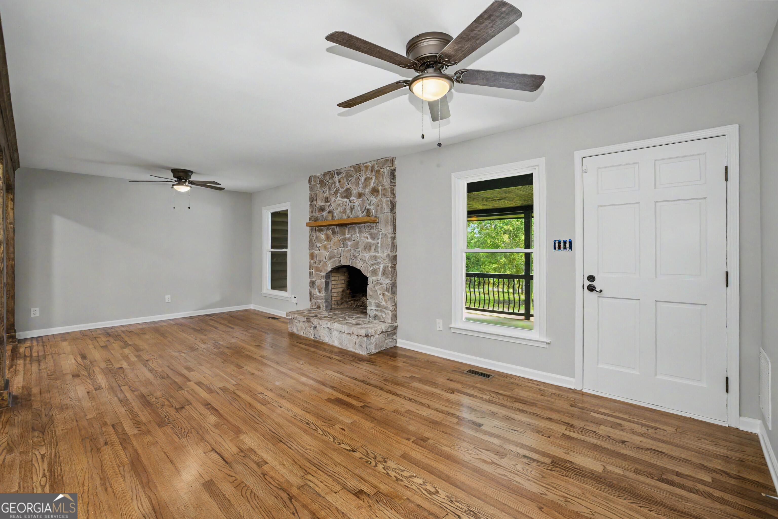 385 Duncan Road Property Photo 5