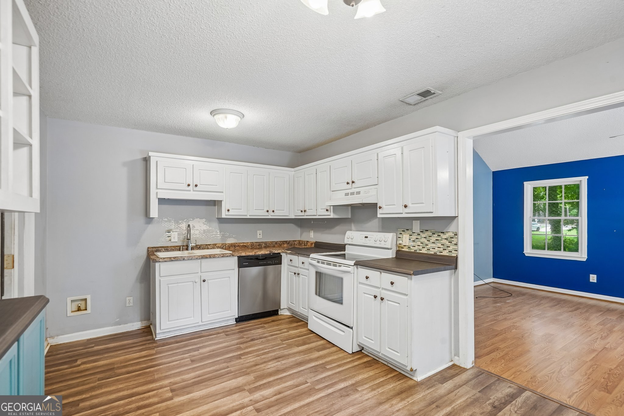 217 Rainey Brooke Drive Property Photo 13
