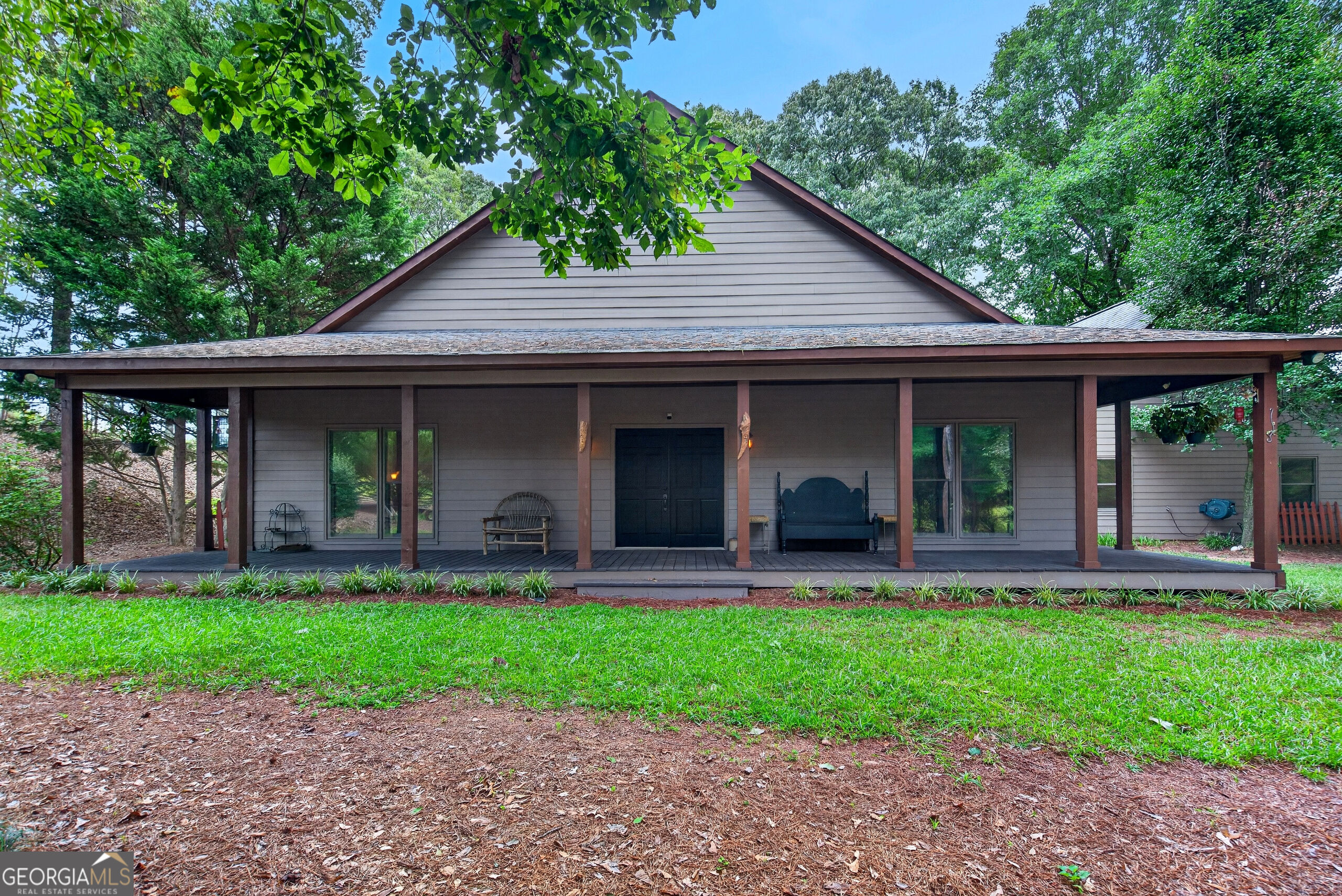 1369 Mobley Bridge Road Property Photo 1