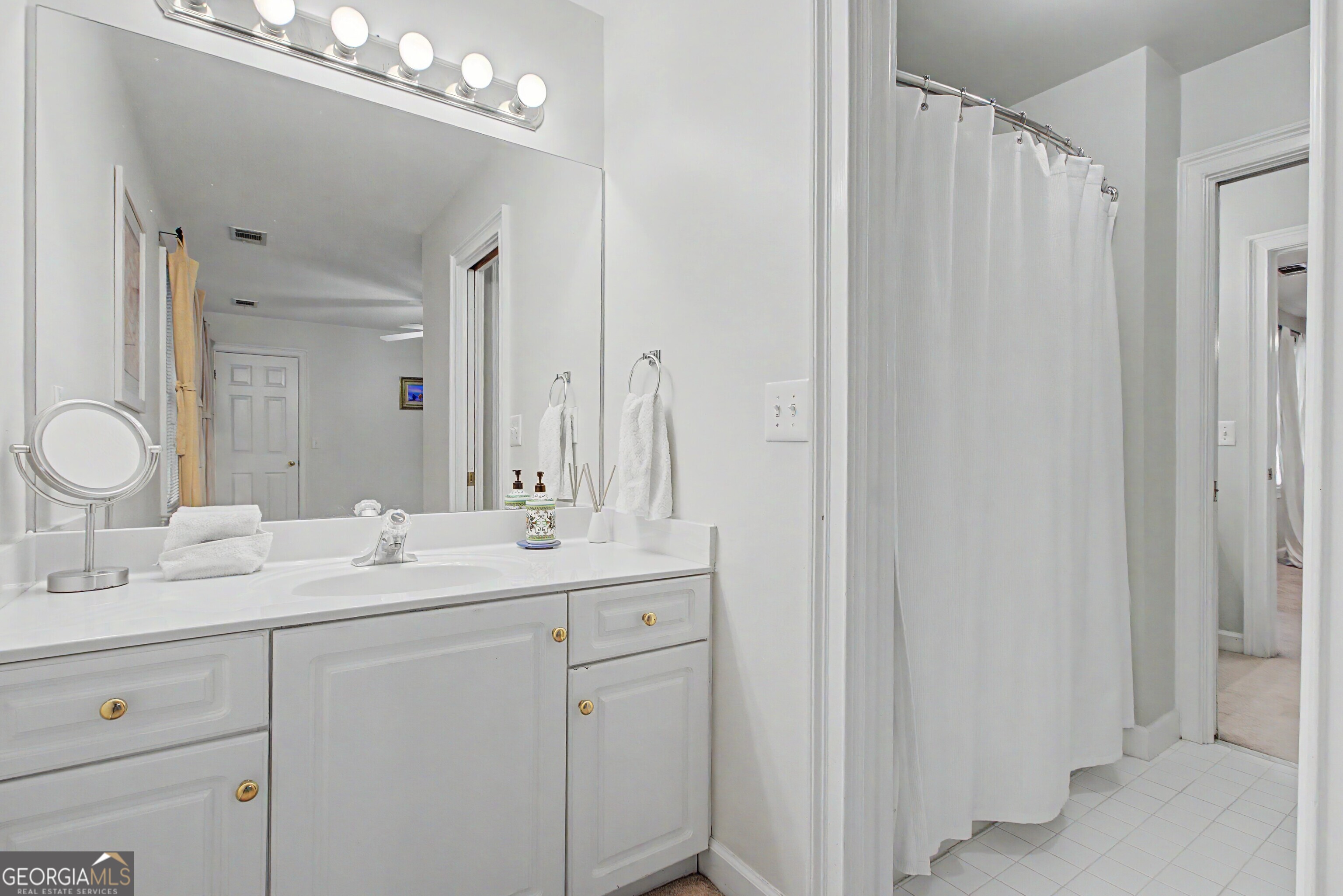 22 Shoreline Drive Property Photo 38