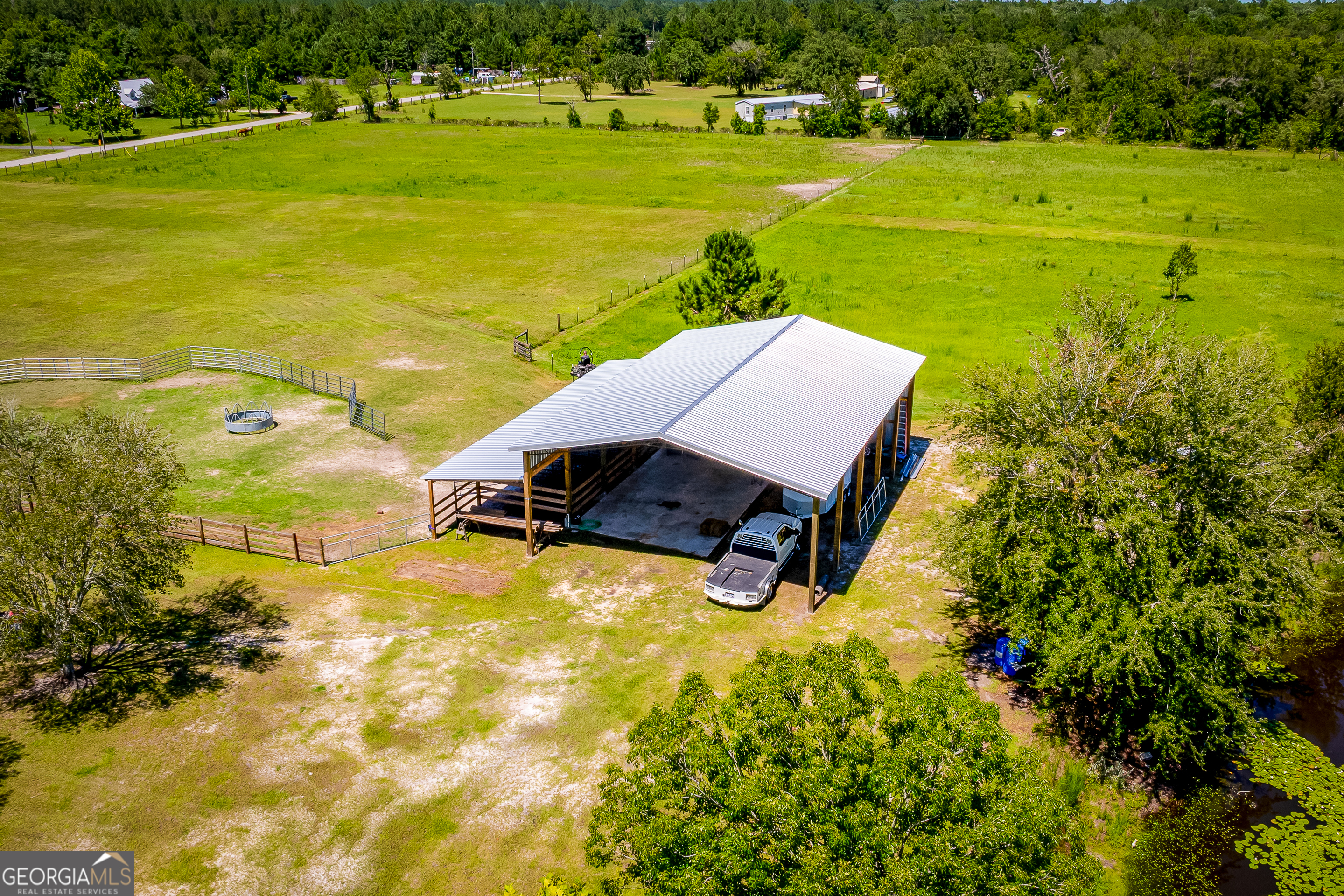 310 Farm Road Property Photo 4