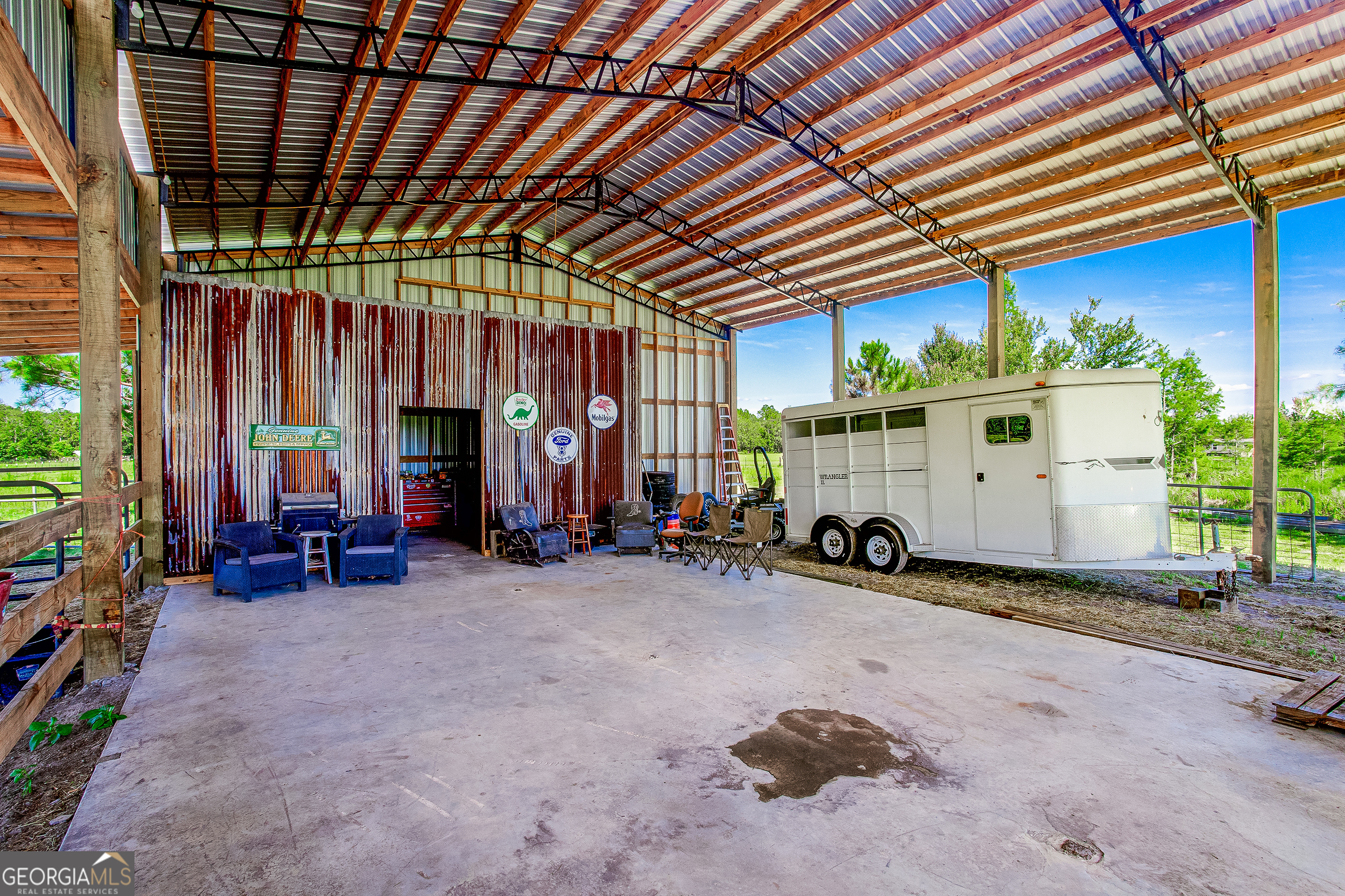 310 Farm Road Property Photo 6