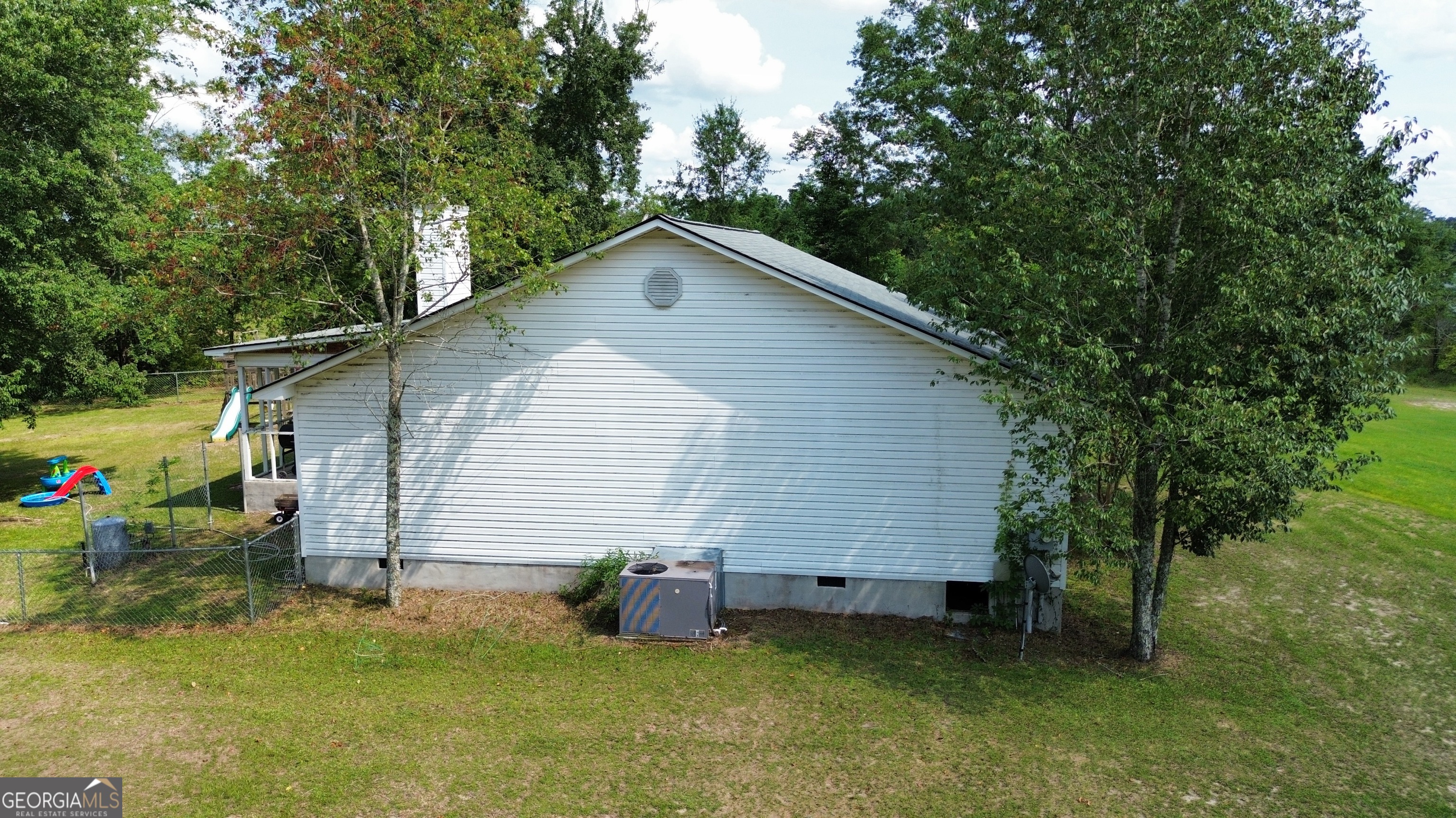 3356 Hwy 338 Property Photo 5