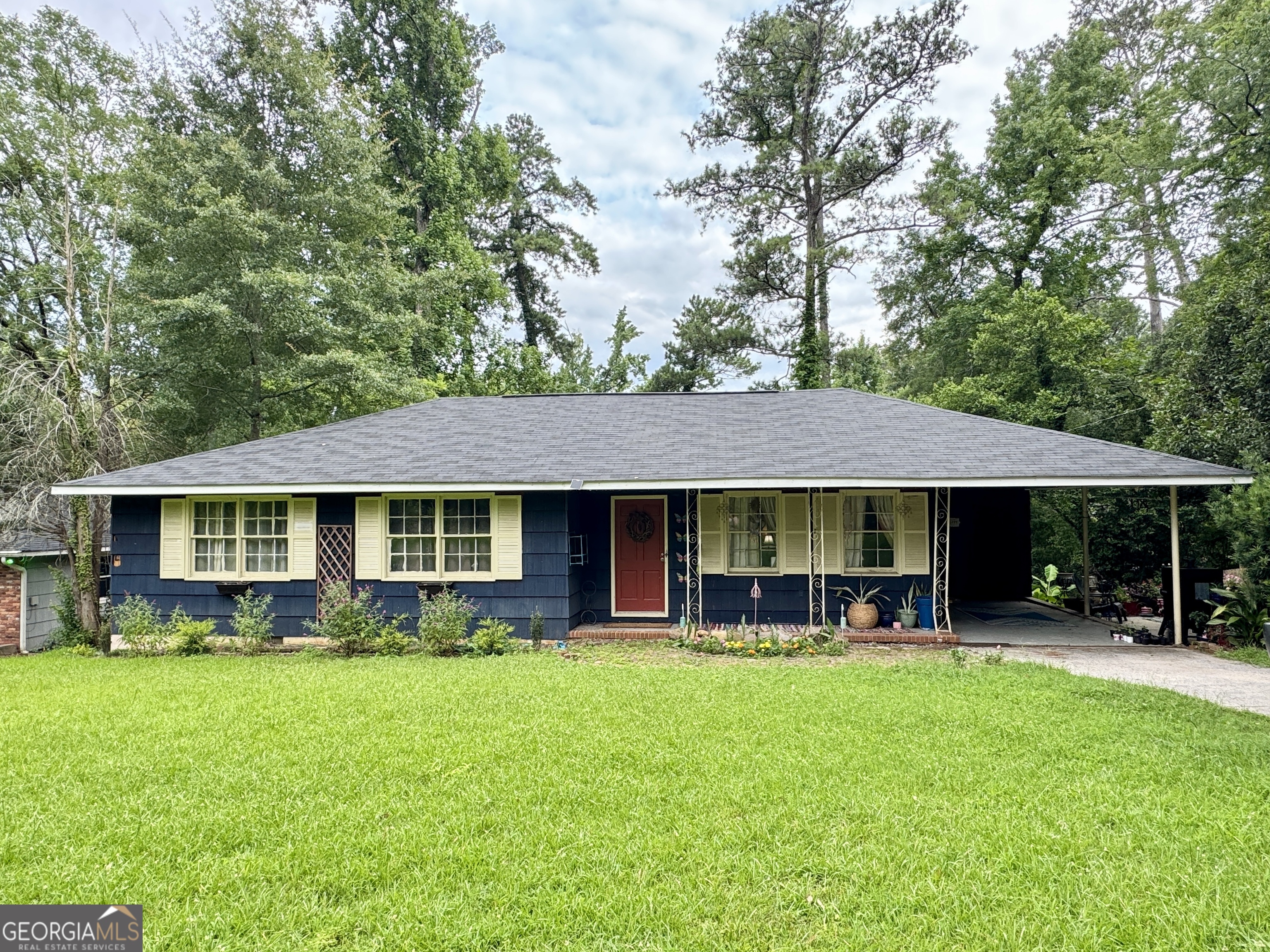 2976 Woodhaven Circle Property Photo 1