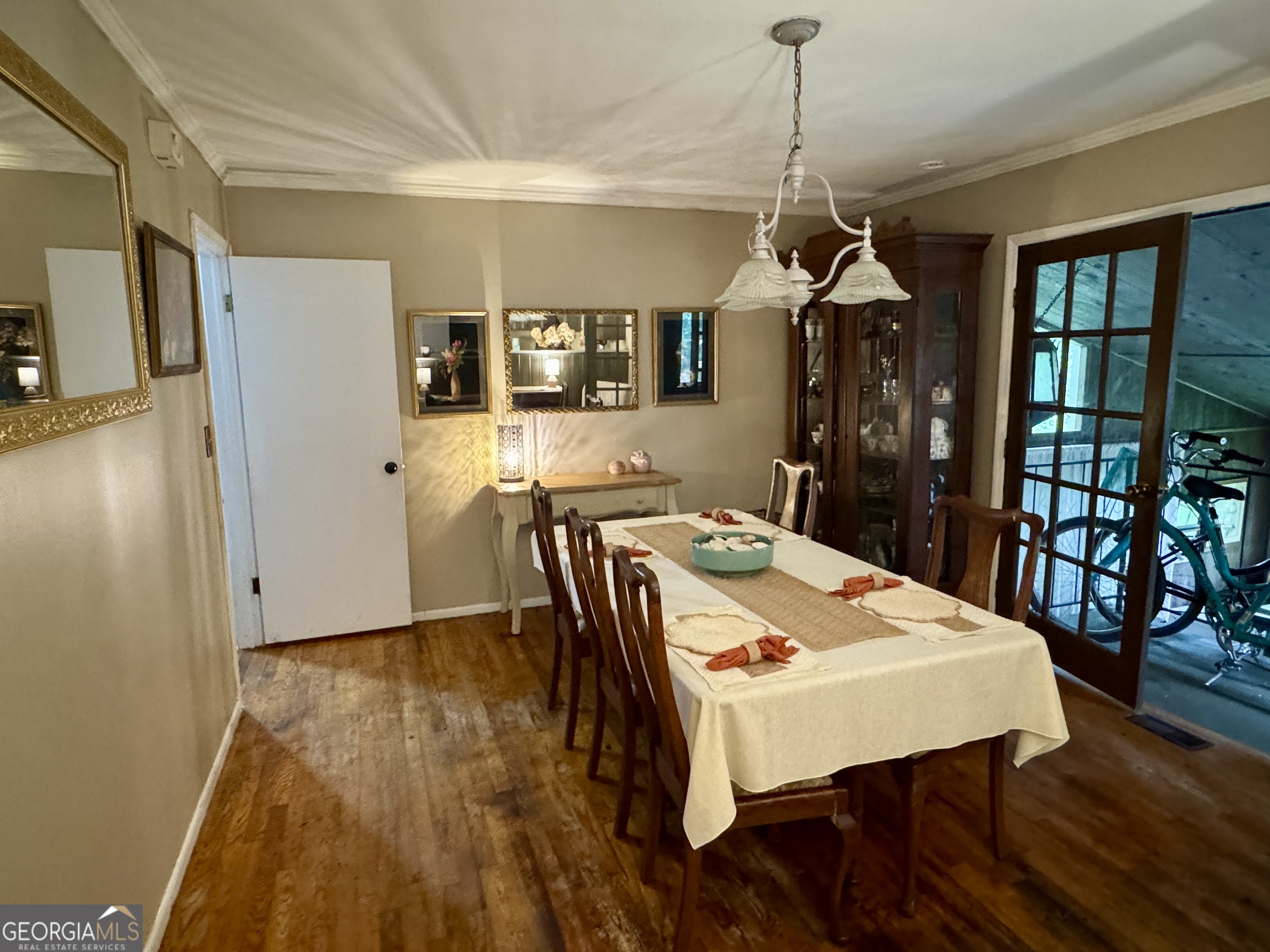 2976 Woodhaven Circle Property Photo 6