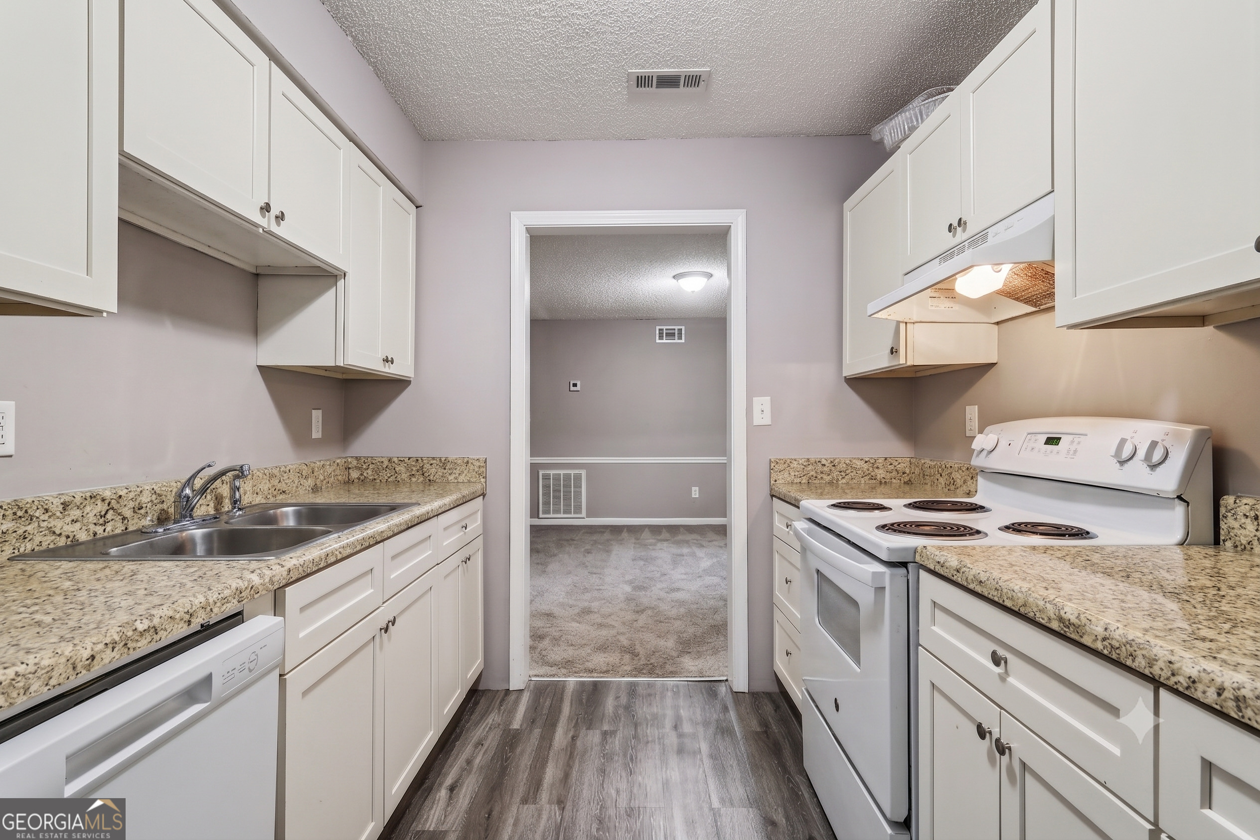 124 Rue Fontaine Property Photo 7