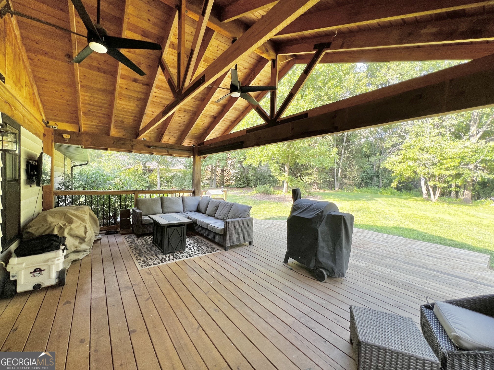 416 Glade Road Property Photo 7