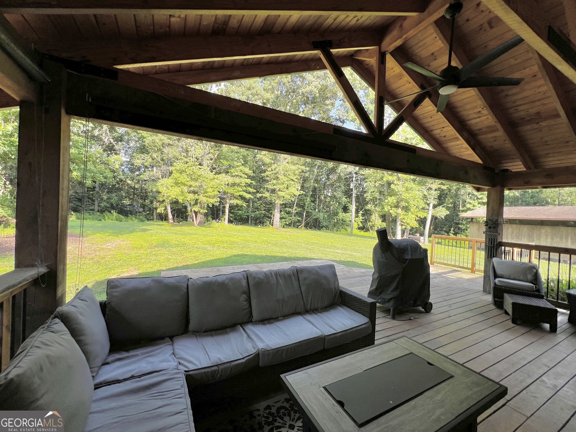 416 Glade Road Property Photo 9