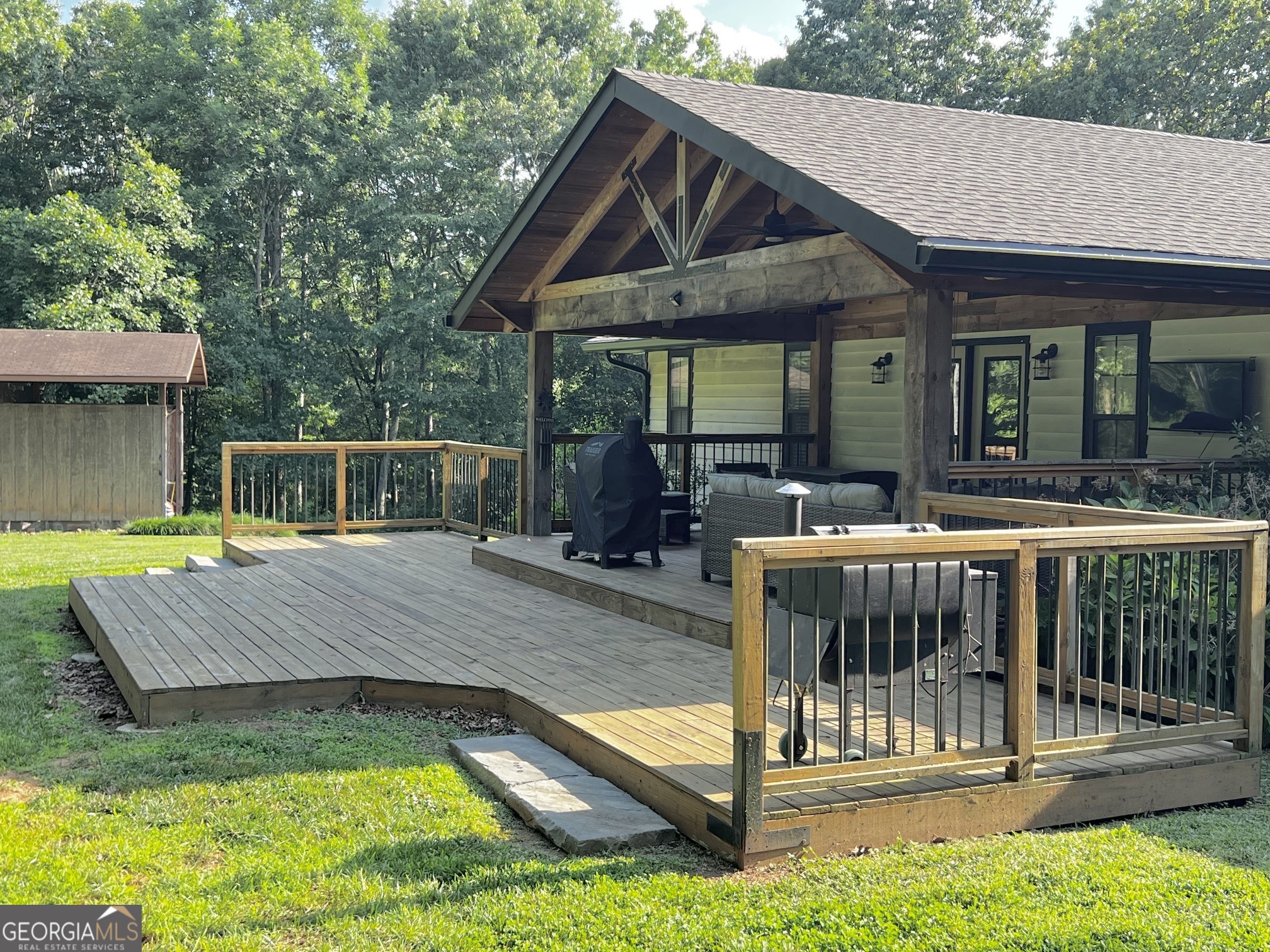 416 Glade Road Property Photo 10