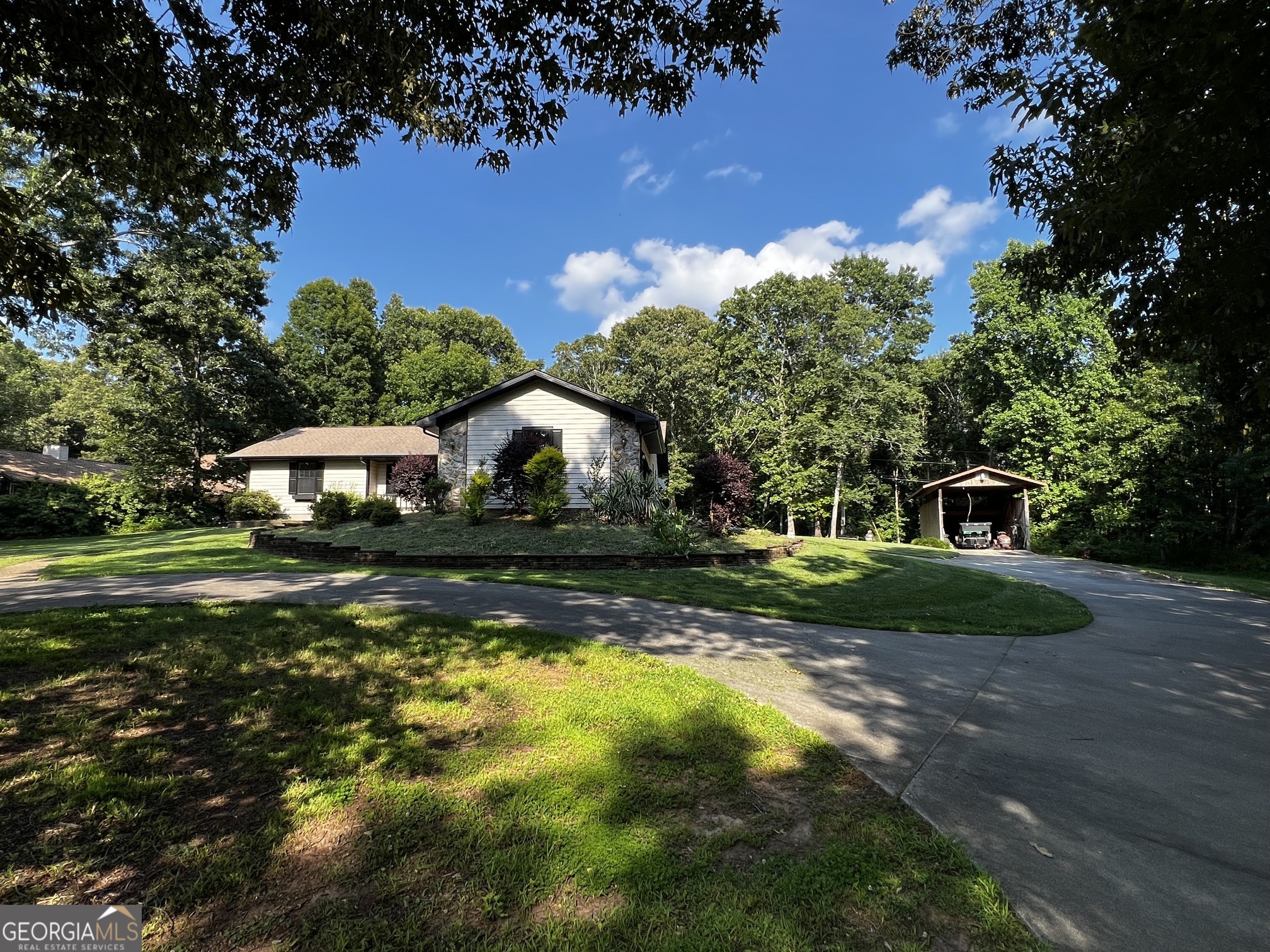 416 Glade Road Property Photo 40
